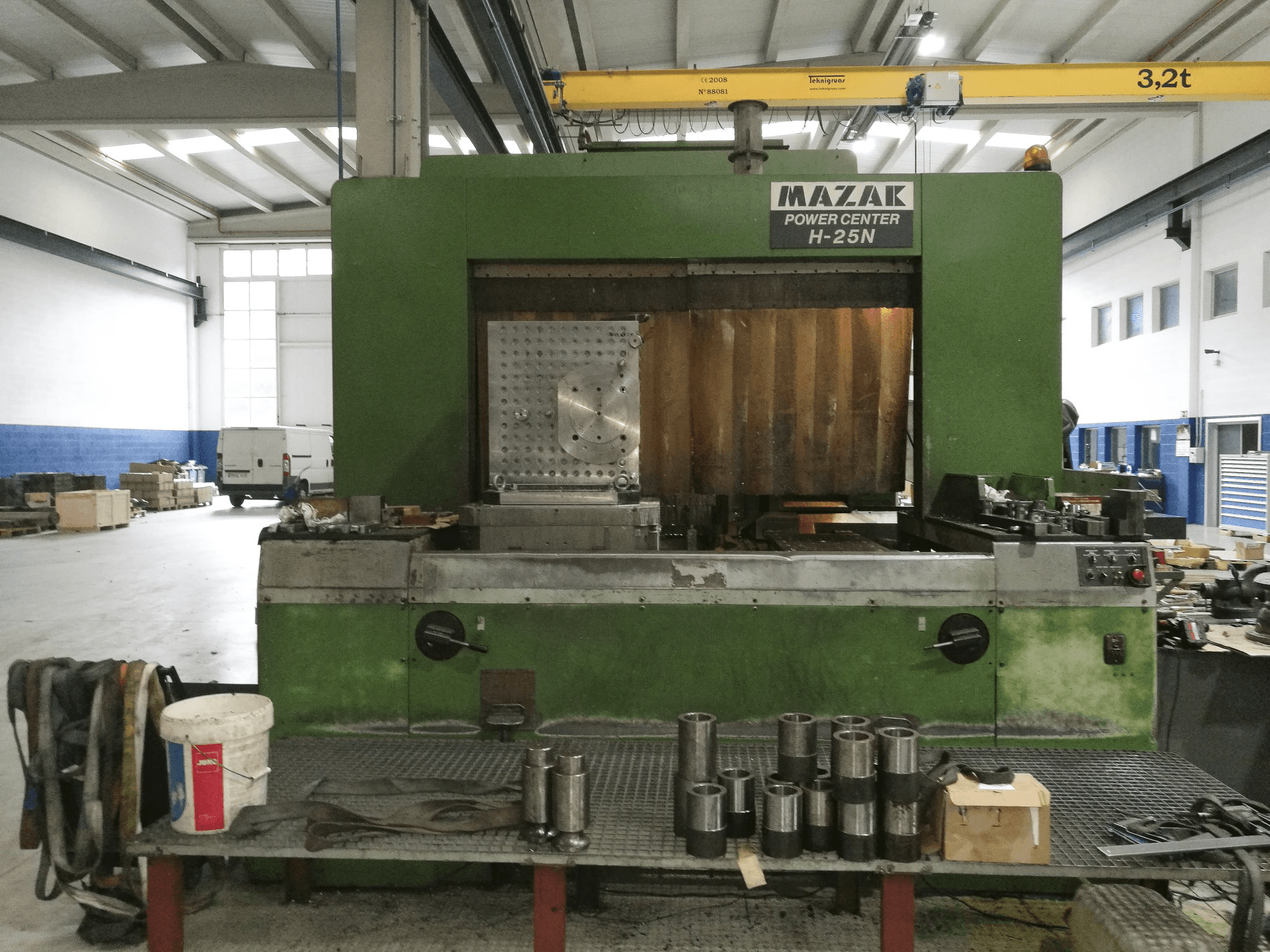 A Mazak H-25N gép munkatere
