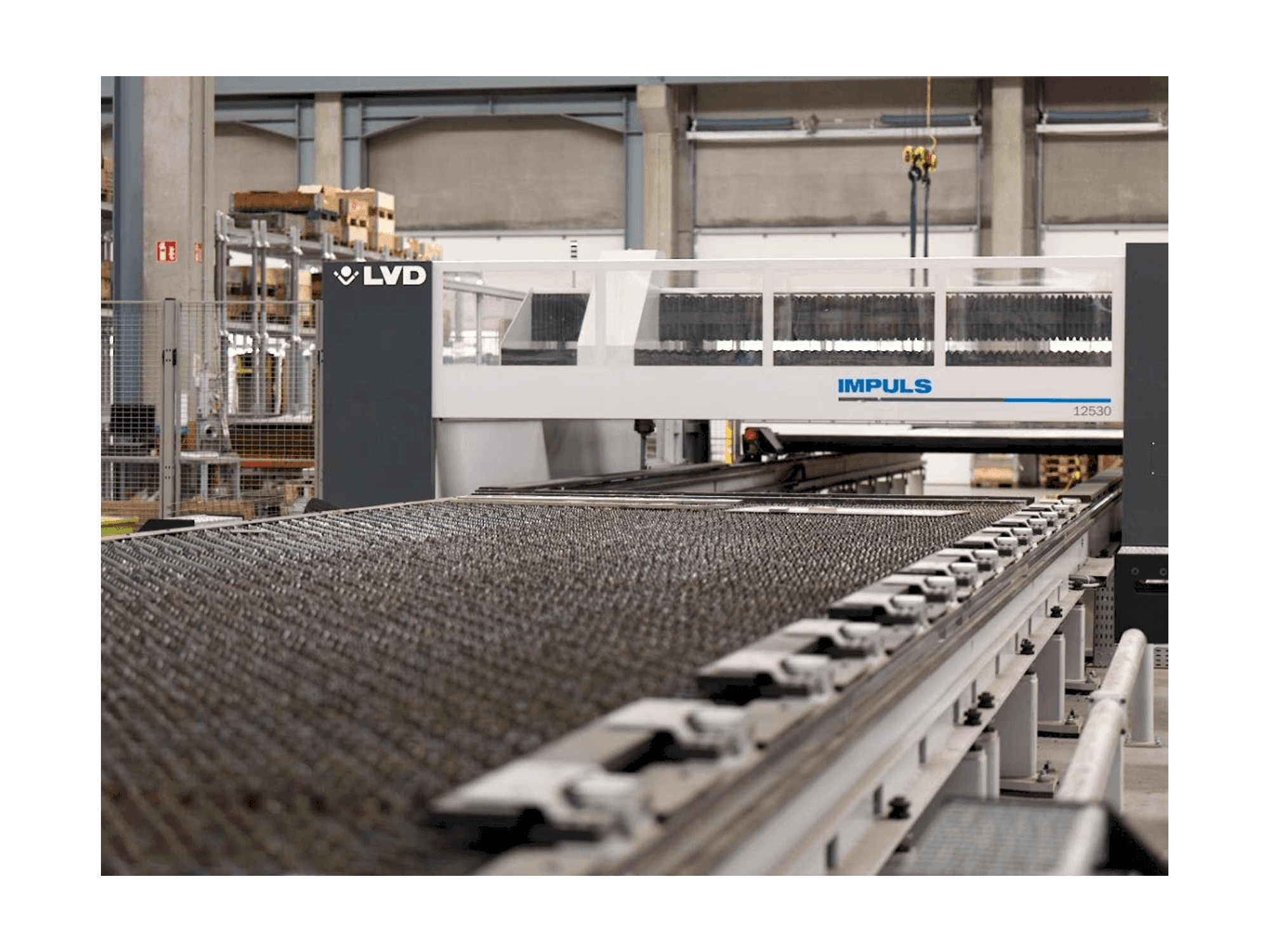 A LVD Impuls 12530 gép elölnézete