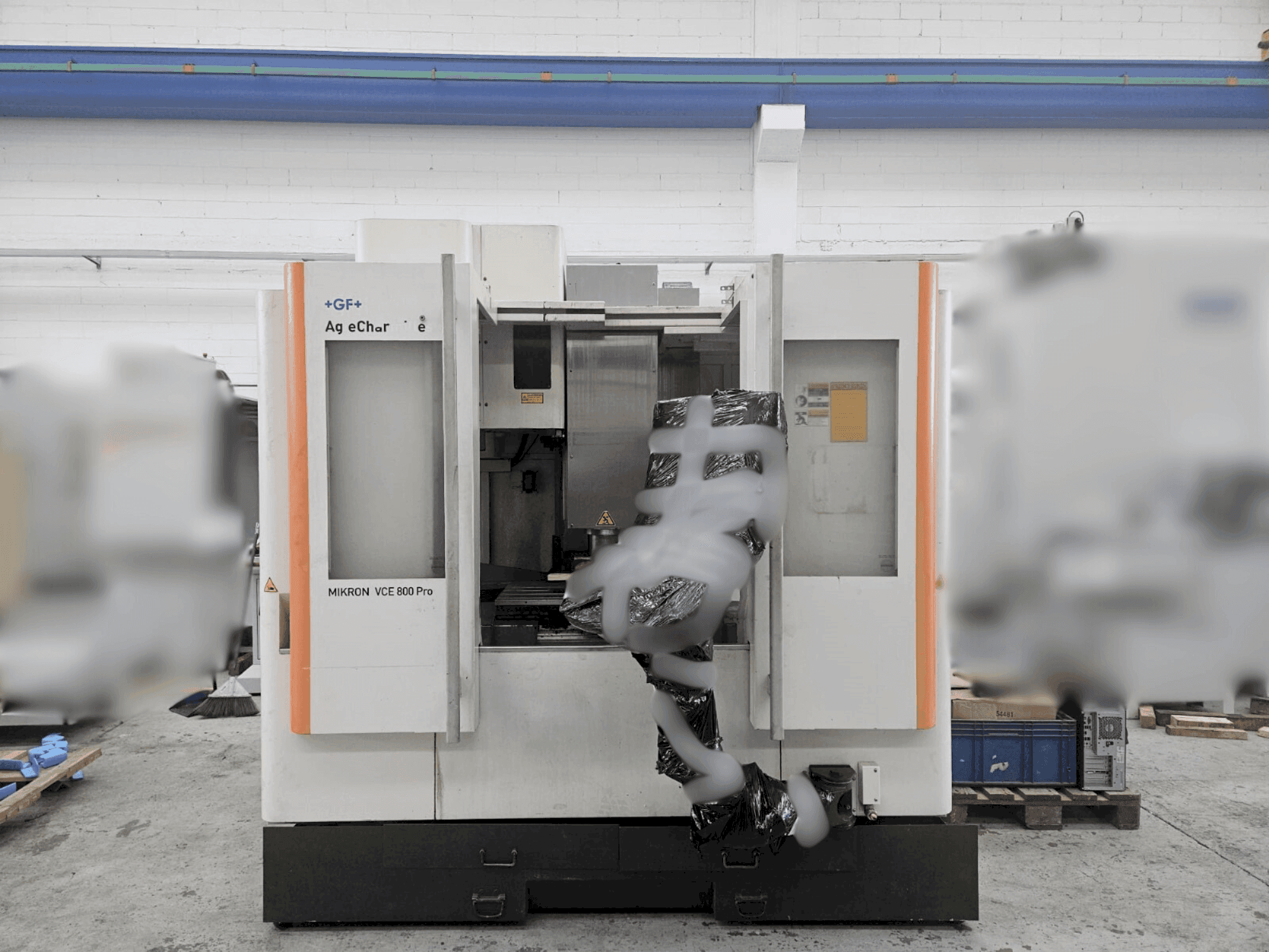 A +GF+ AGIE CHARMILLES VCE 800 PRO gép elölnézete