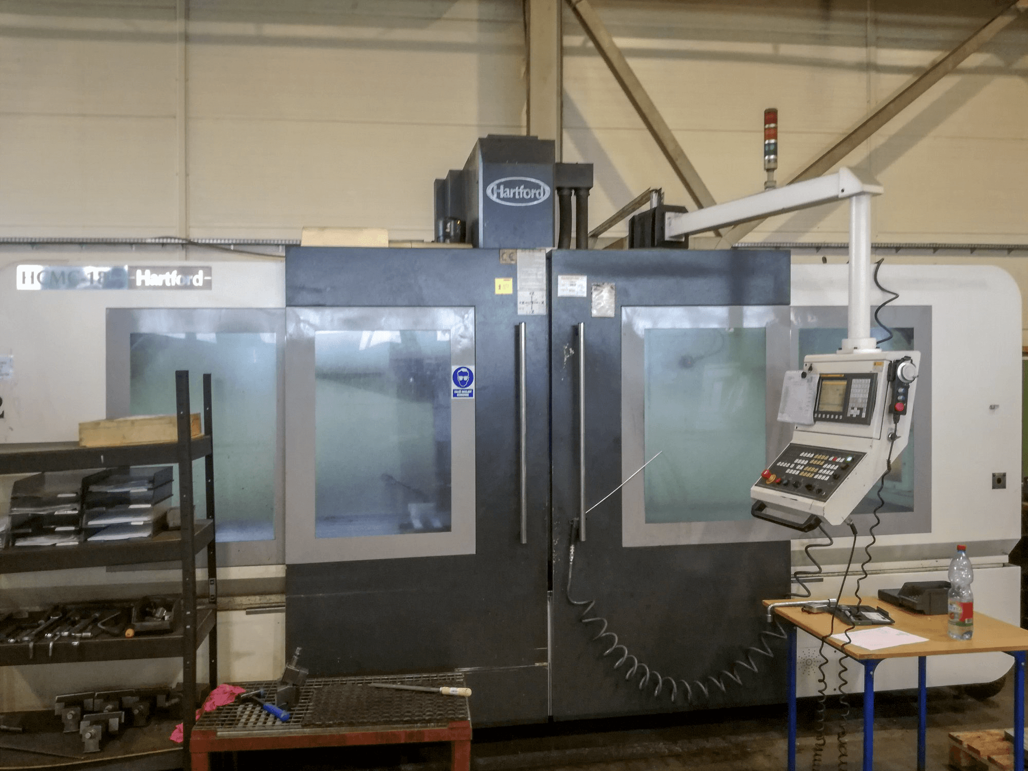 A Hartford HCMC-18 gép elölnézete