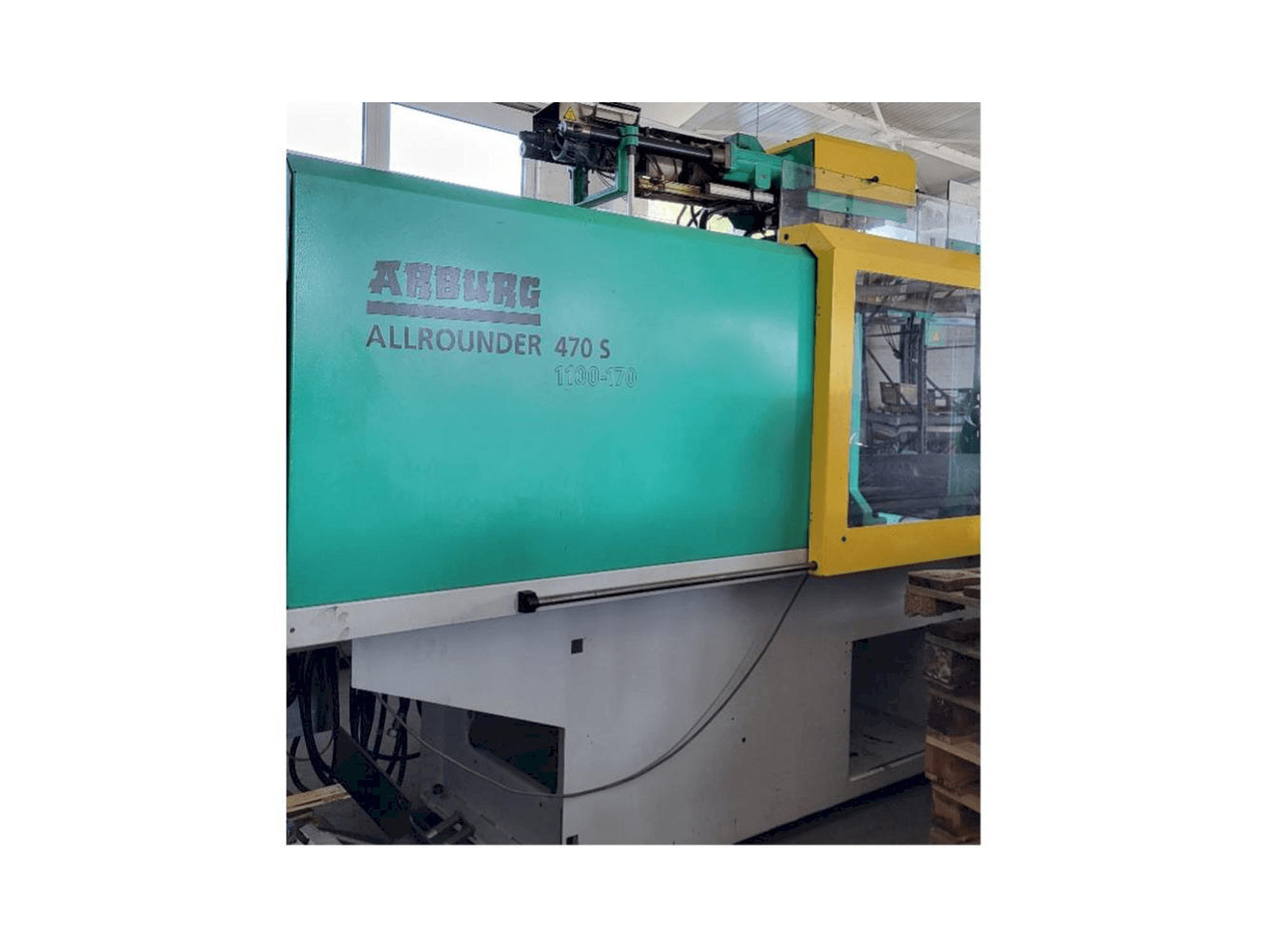 A Arburg Allrounder 470S 1100 - 170/170 gép elölnézete