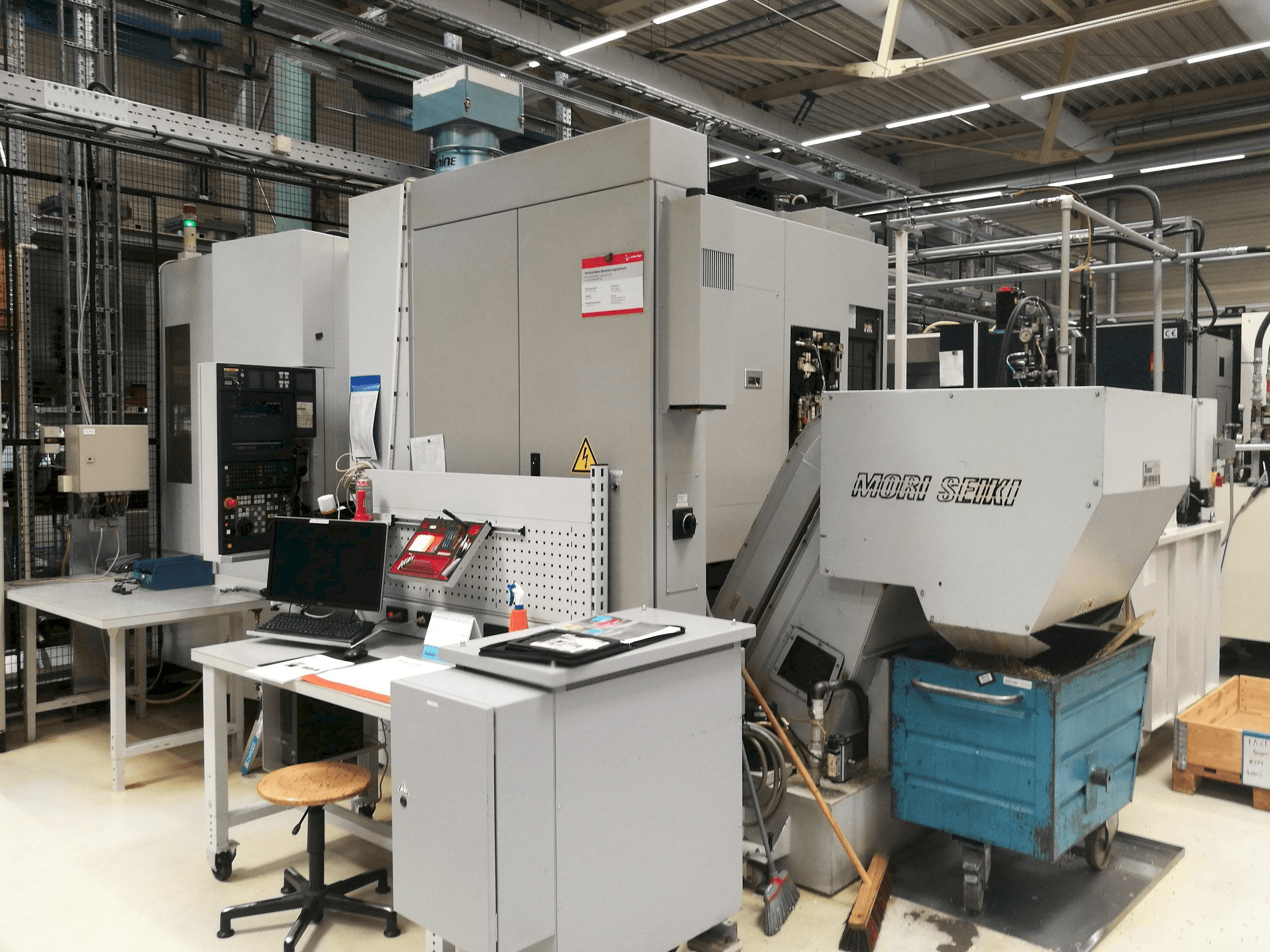 A MORI SEIKI NH 5000 gép elölnézete