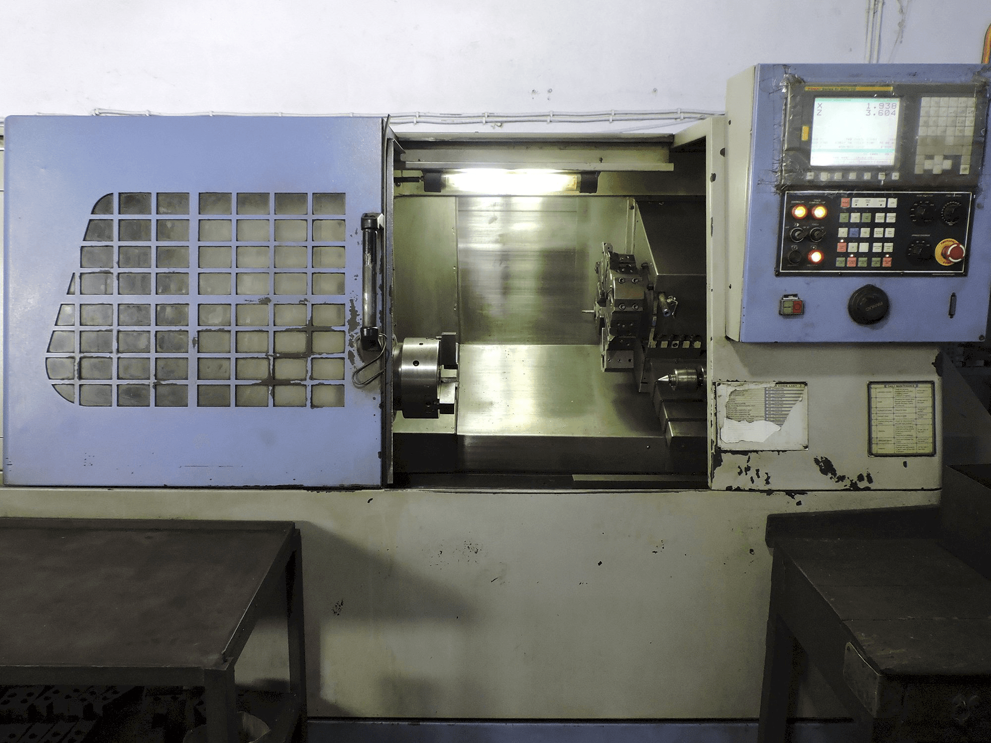 A Macpower VX-200 gép elölnézete