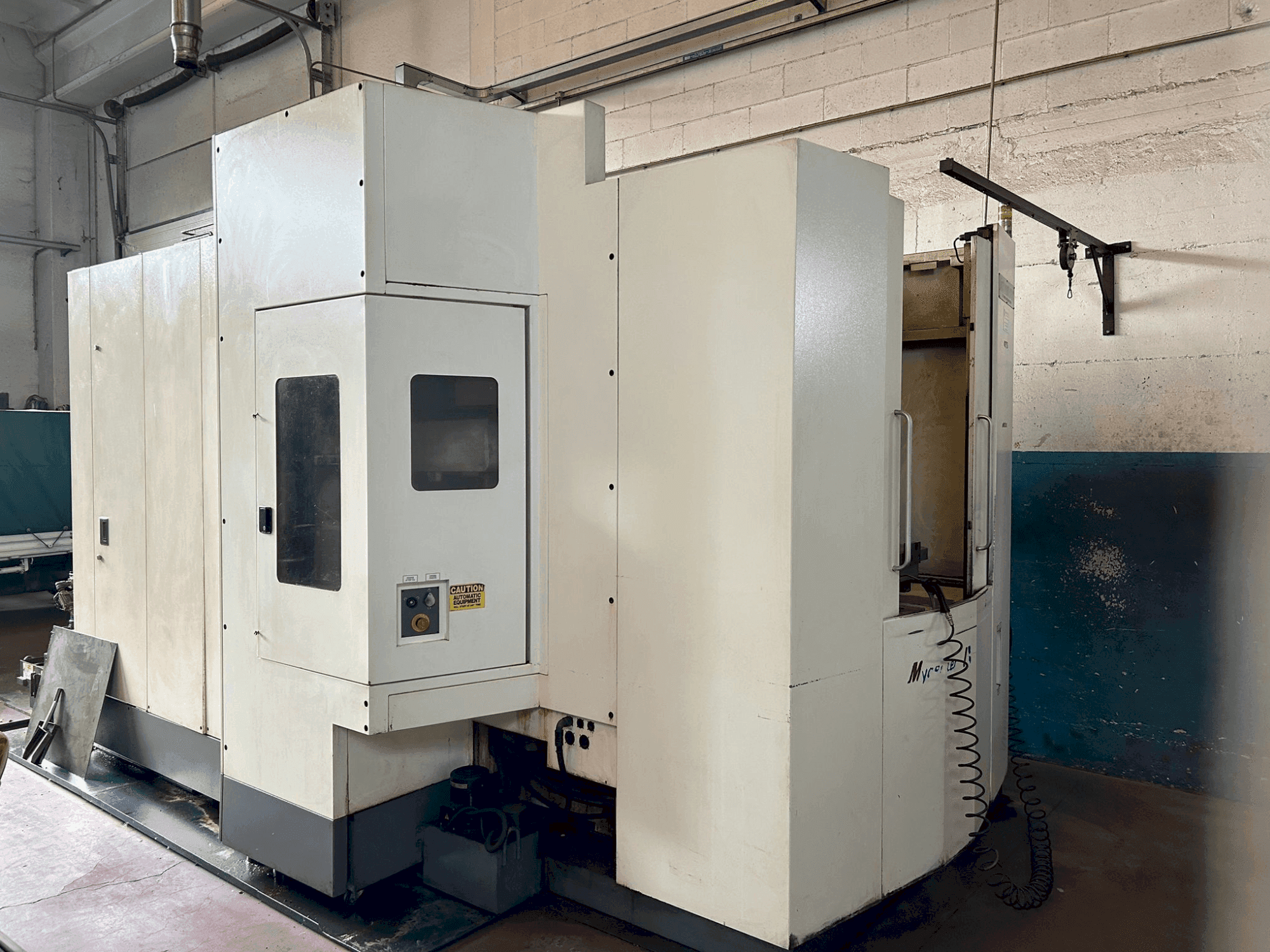A Kitamura HX500 ia gép elölnézete