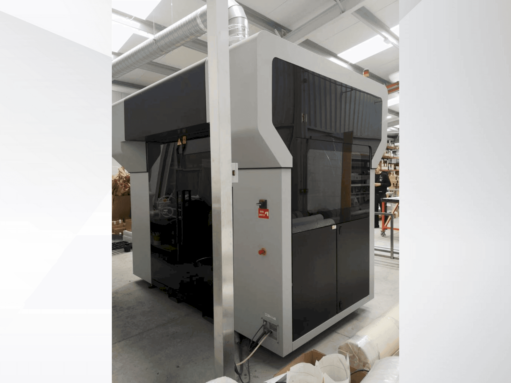 A MASSIVIT 1800 PRO gép elölnézete