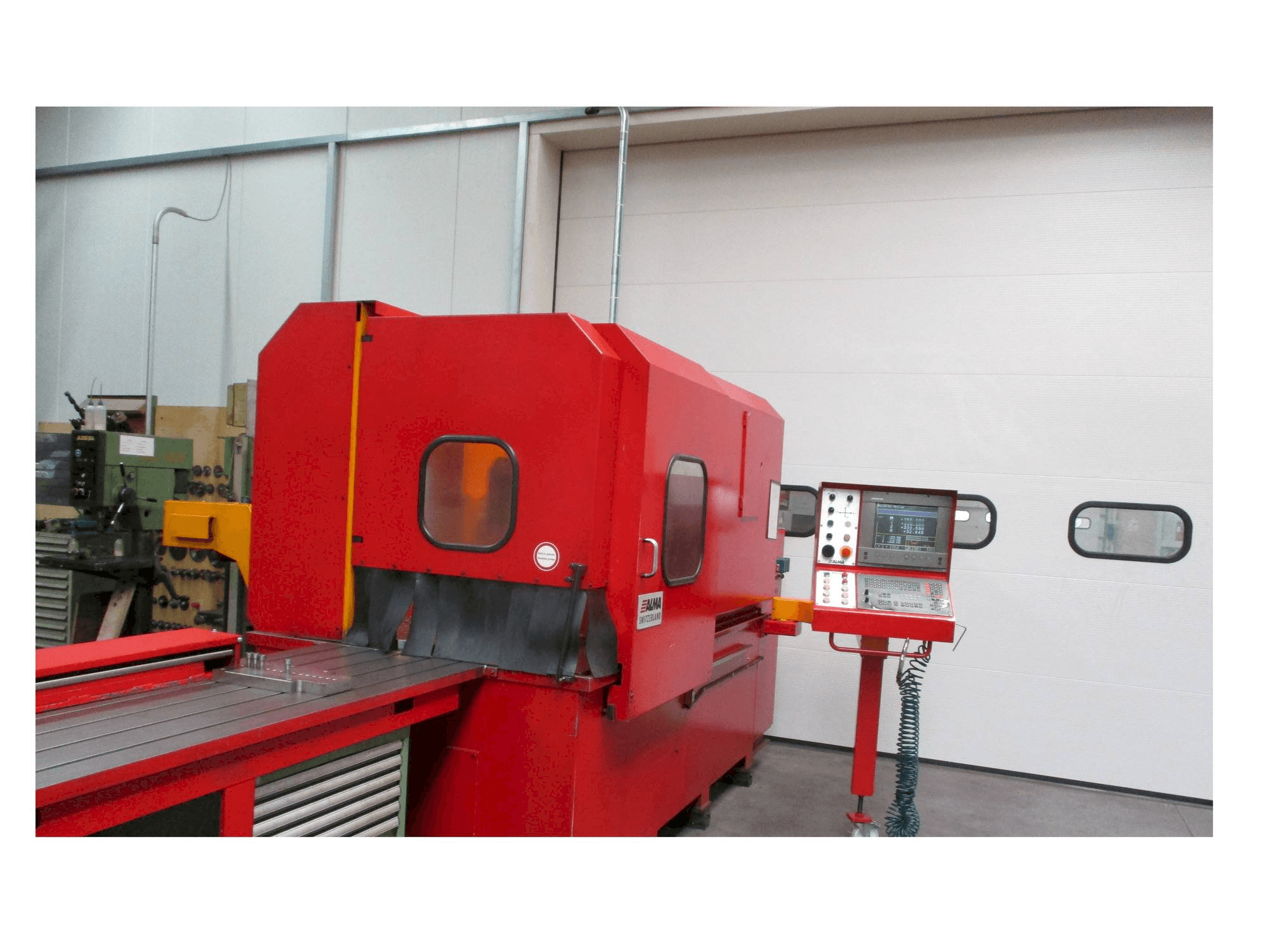 A ALMA SWITZERLAND Alma Hbz-500 gép elölnézete