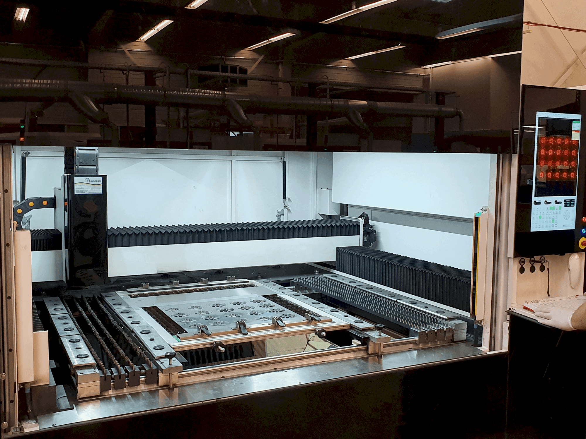 A Bodor i5 (2021) gép elölnézete