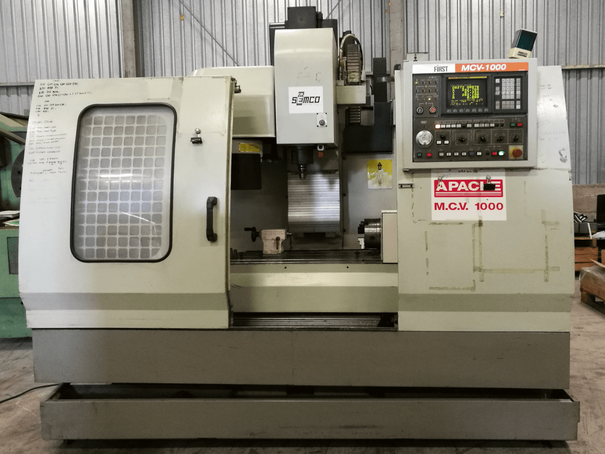 A FIRST MCV-1000 gép elölnézete