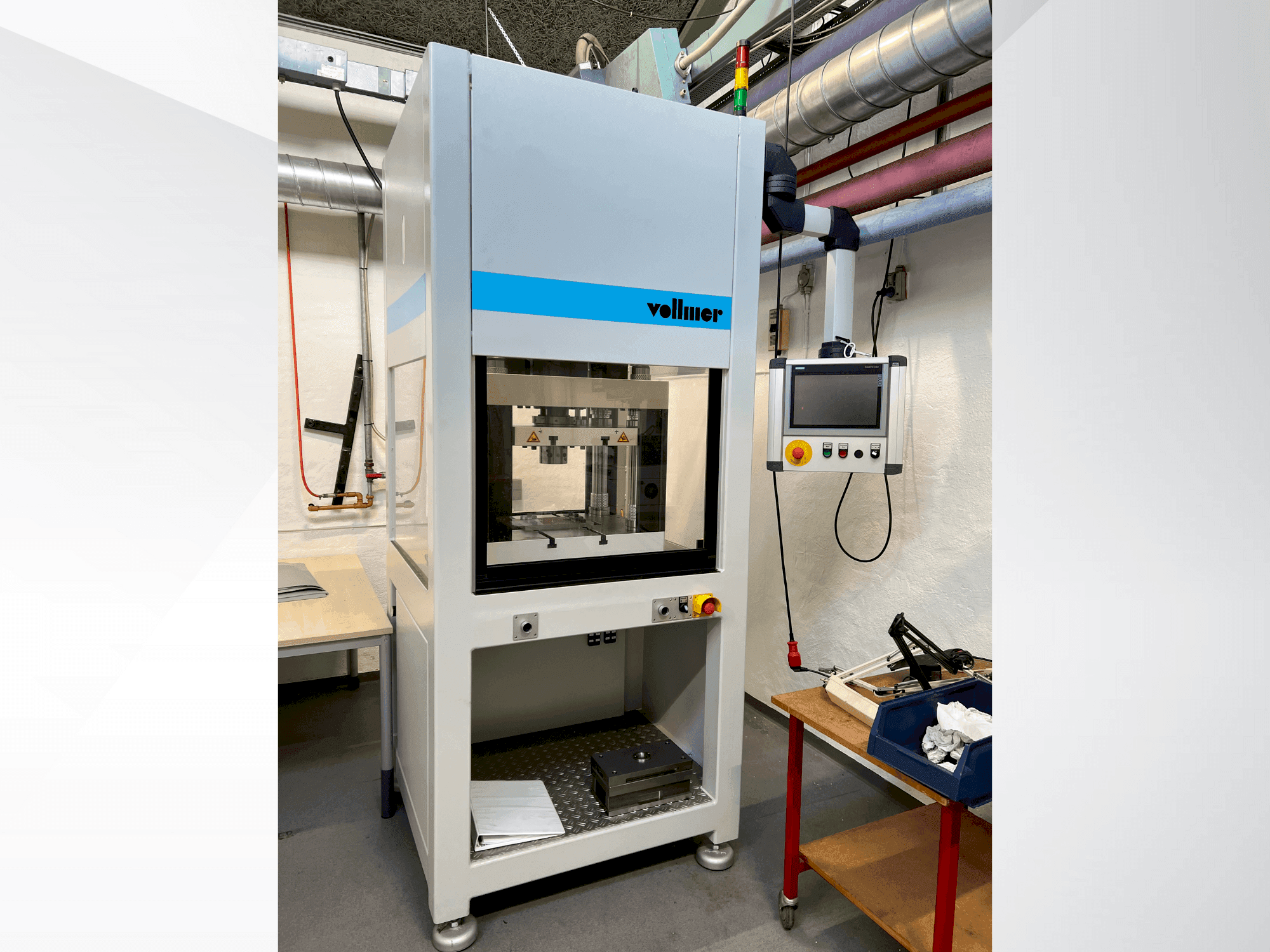 A VOLLMER W 2506 gép elölnézete