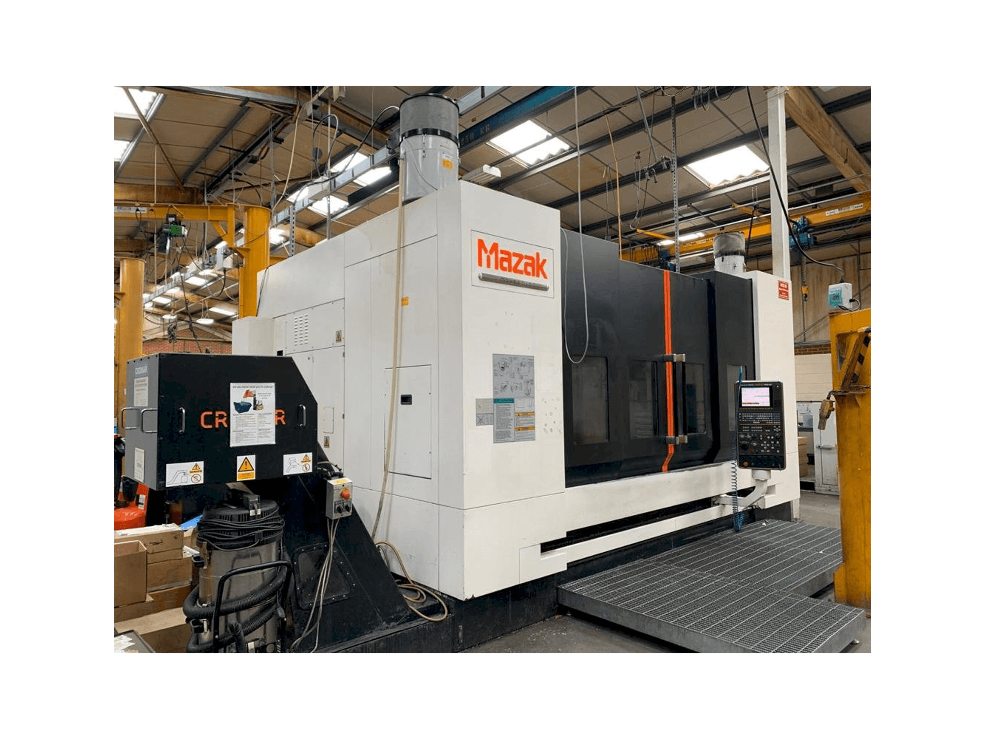 A Mazak VTC-820/30 gép elölnézete