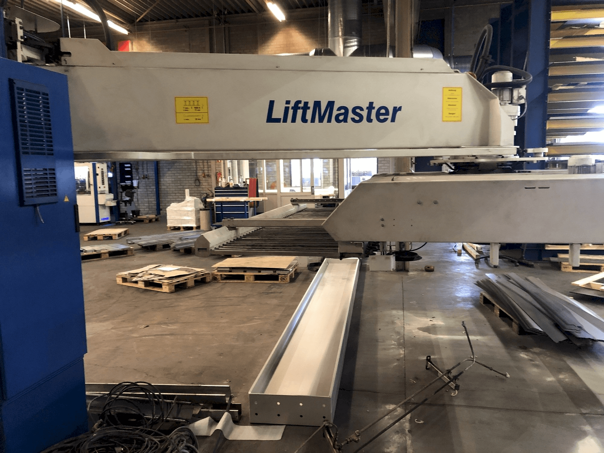 A Trumpf Liftmaster gép elölnézete