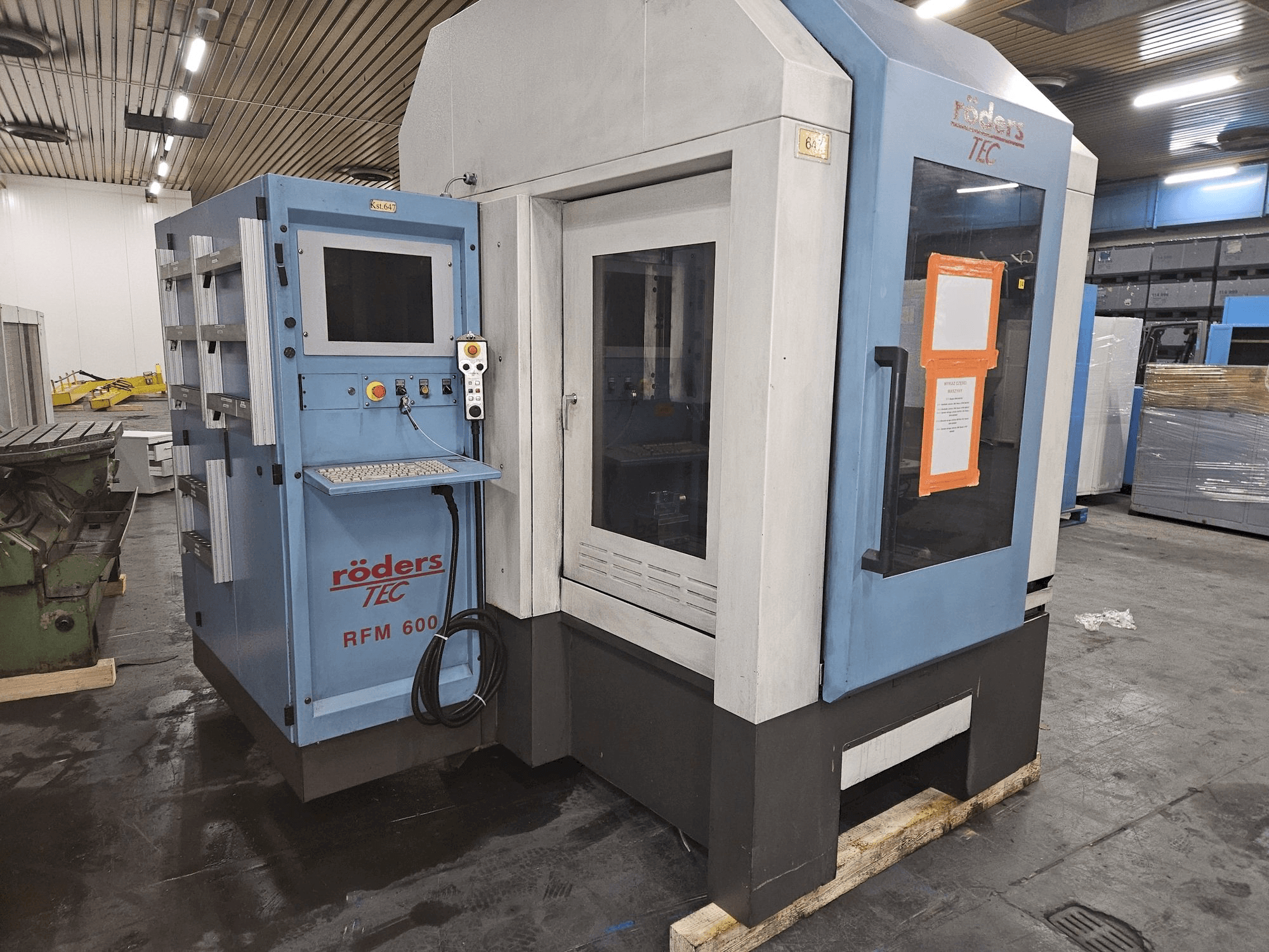 A RÖDERS RFM 600/2 gép elölnézete