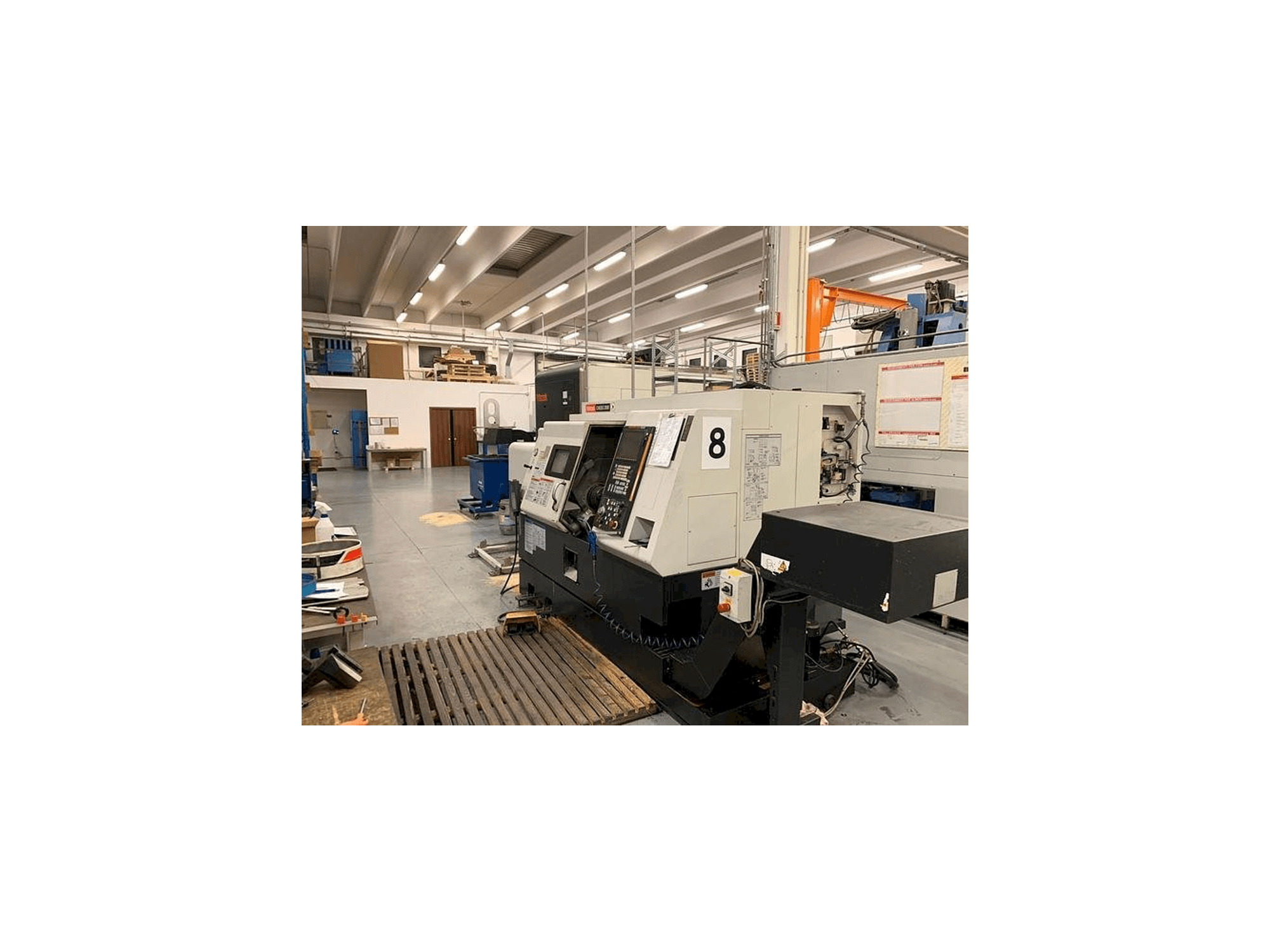 A Mazak QT NEXUS 200M gép jobb nézete