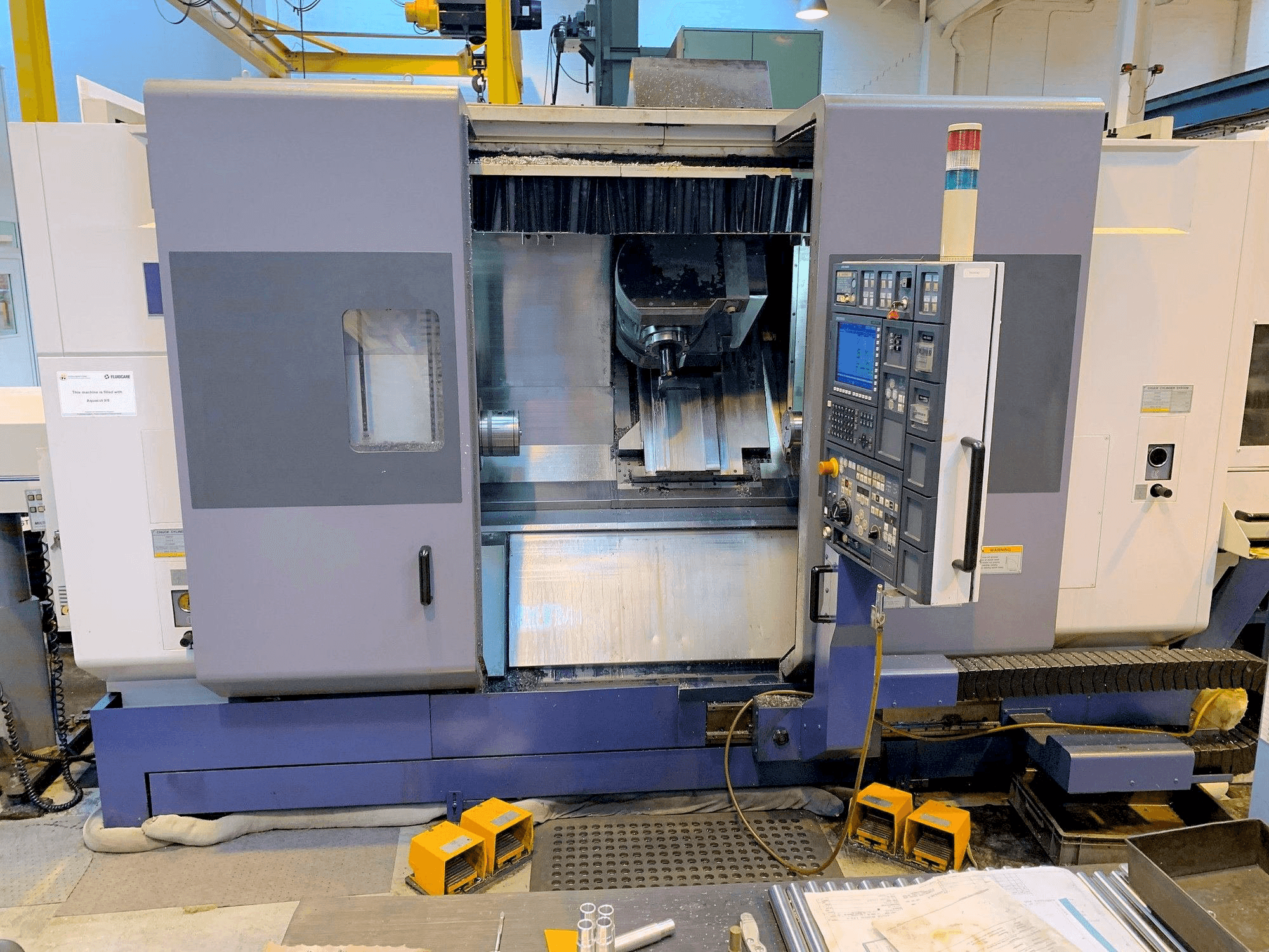 A MORI SEIKI MT2000S gép elölnézete
