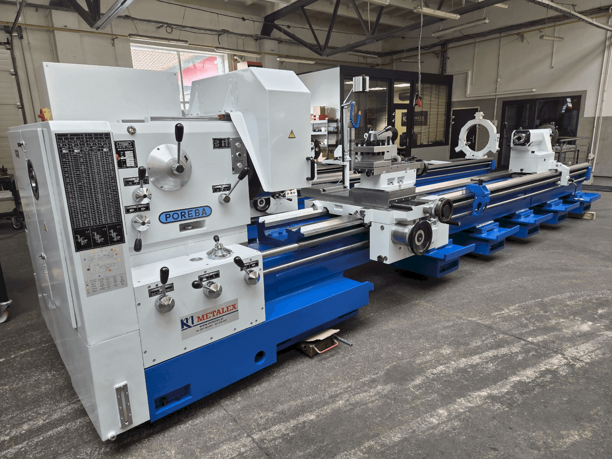 A Poreba TPK 90/5M gép elölnézete