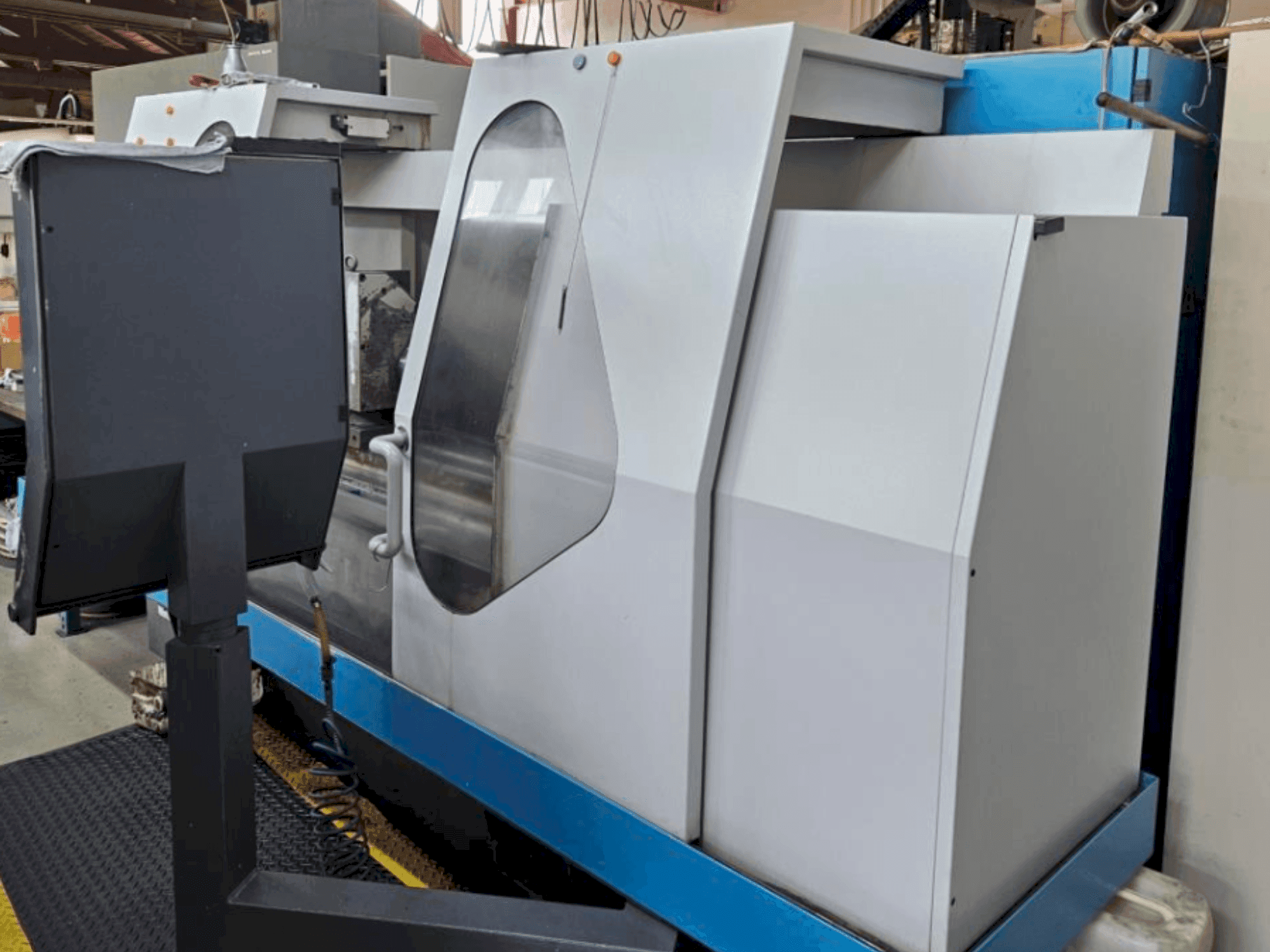 A KELLENBERGER Kel-Varia UR 175/1000 gép bal oldali nézete