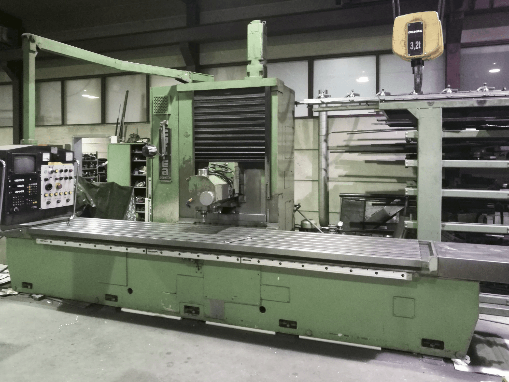 A Correa A-20/40 gép jobb nézete