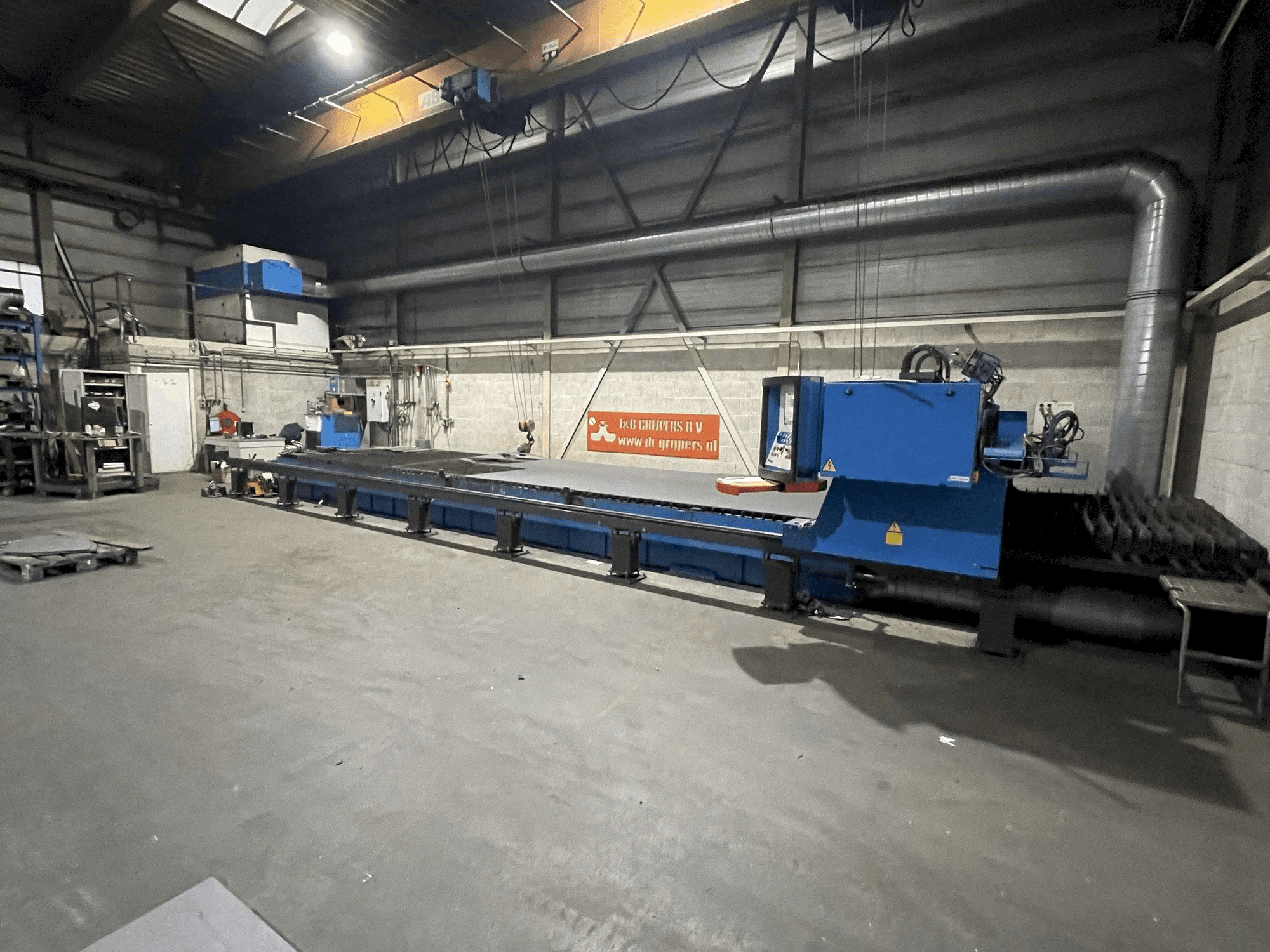 A SAF Air liquide Oxytome 25HPC gép elölnézete