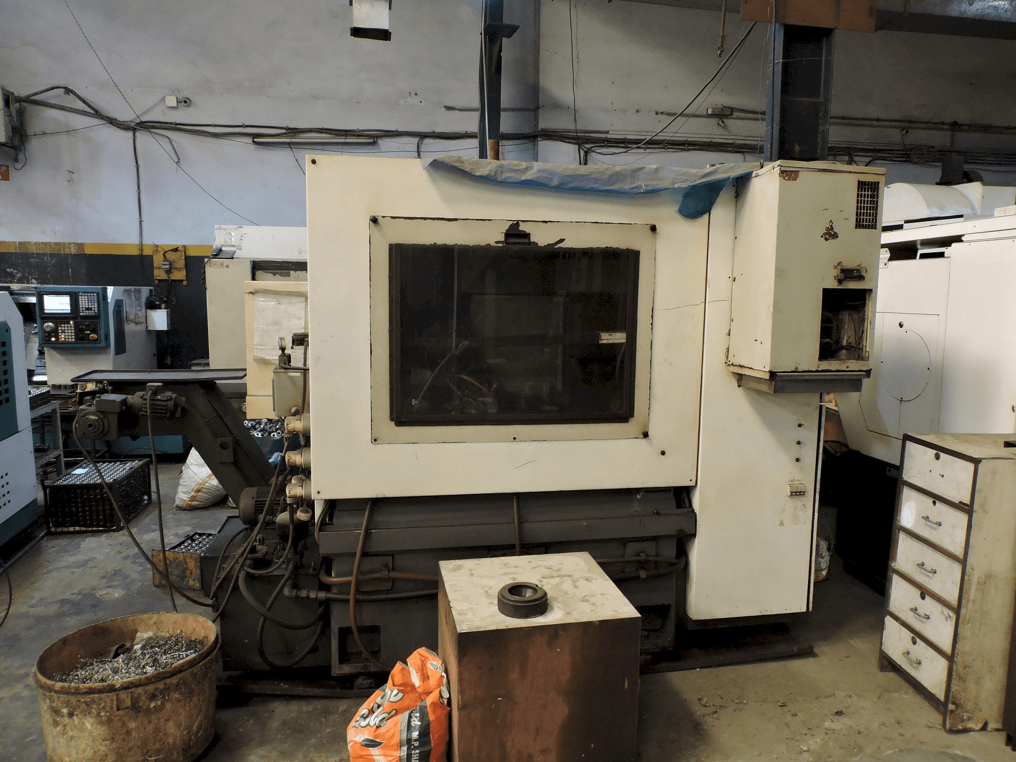 A JYOTI DX 150 gép elölnézete