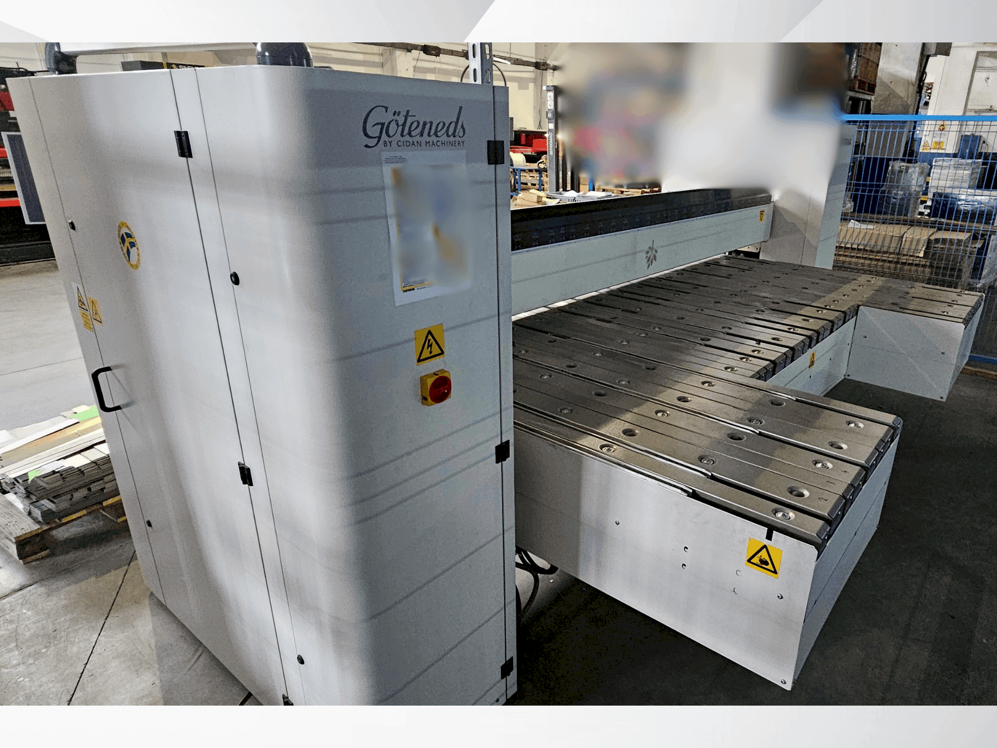 A CIDAN FORMA 30 gép elölnézete