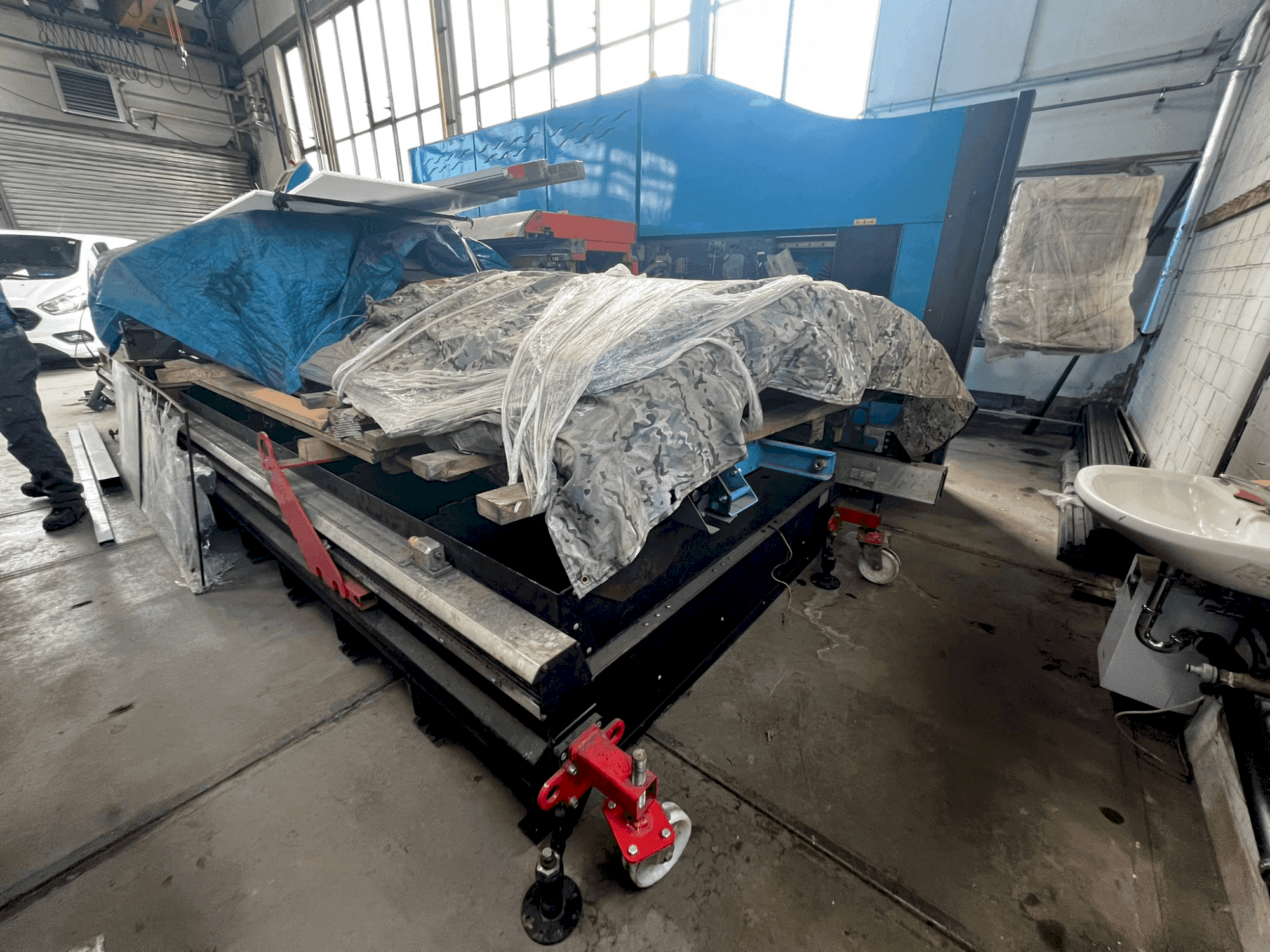 A Prima Power ZAPHIRO CV5000+CT10 gép elölnézete