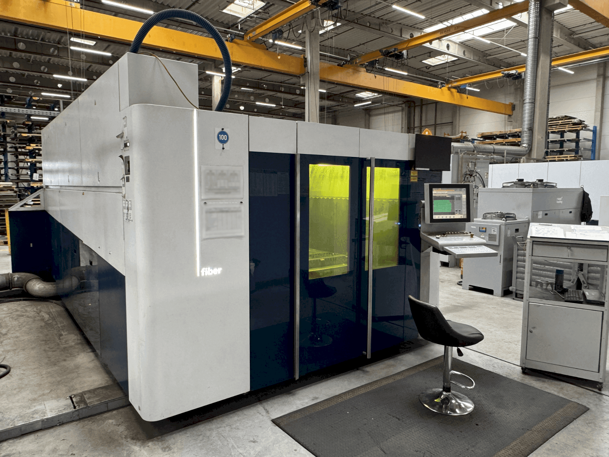 A TRUMPF TruLaser 5030 Fiber gép elölnézete