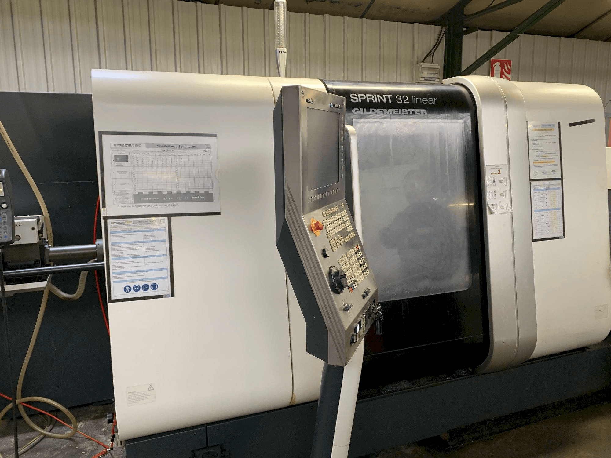 A DMG SPRINT 32 linear gép elölnézete