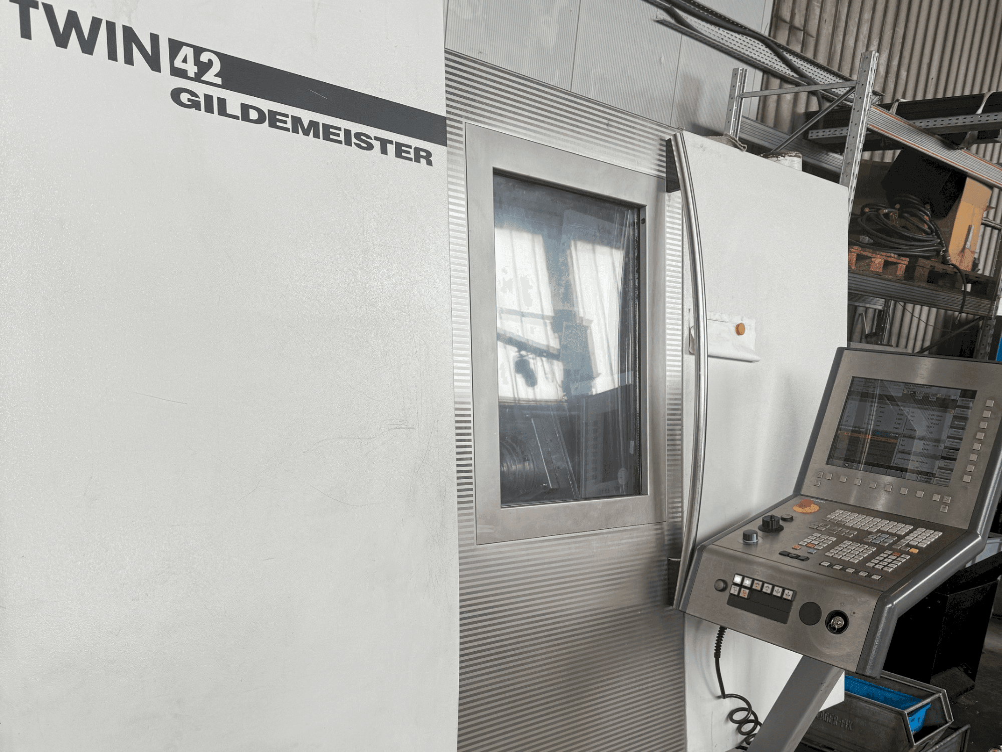 A Gildemeister Twin 41 gép elölnézete