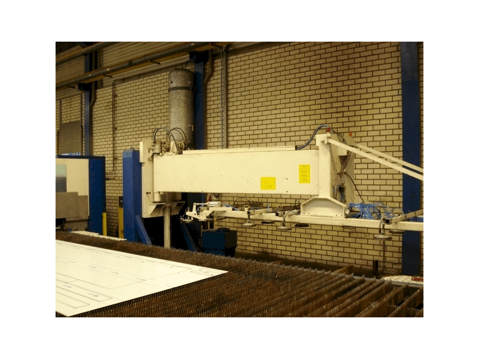 A TRUMPF Loadmaster gép elölnézete