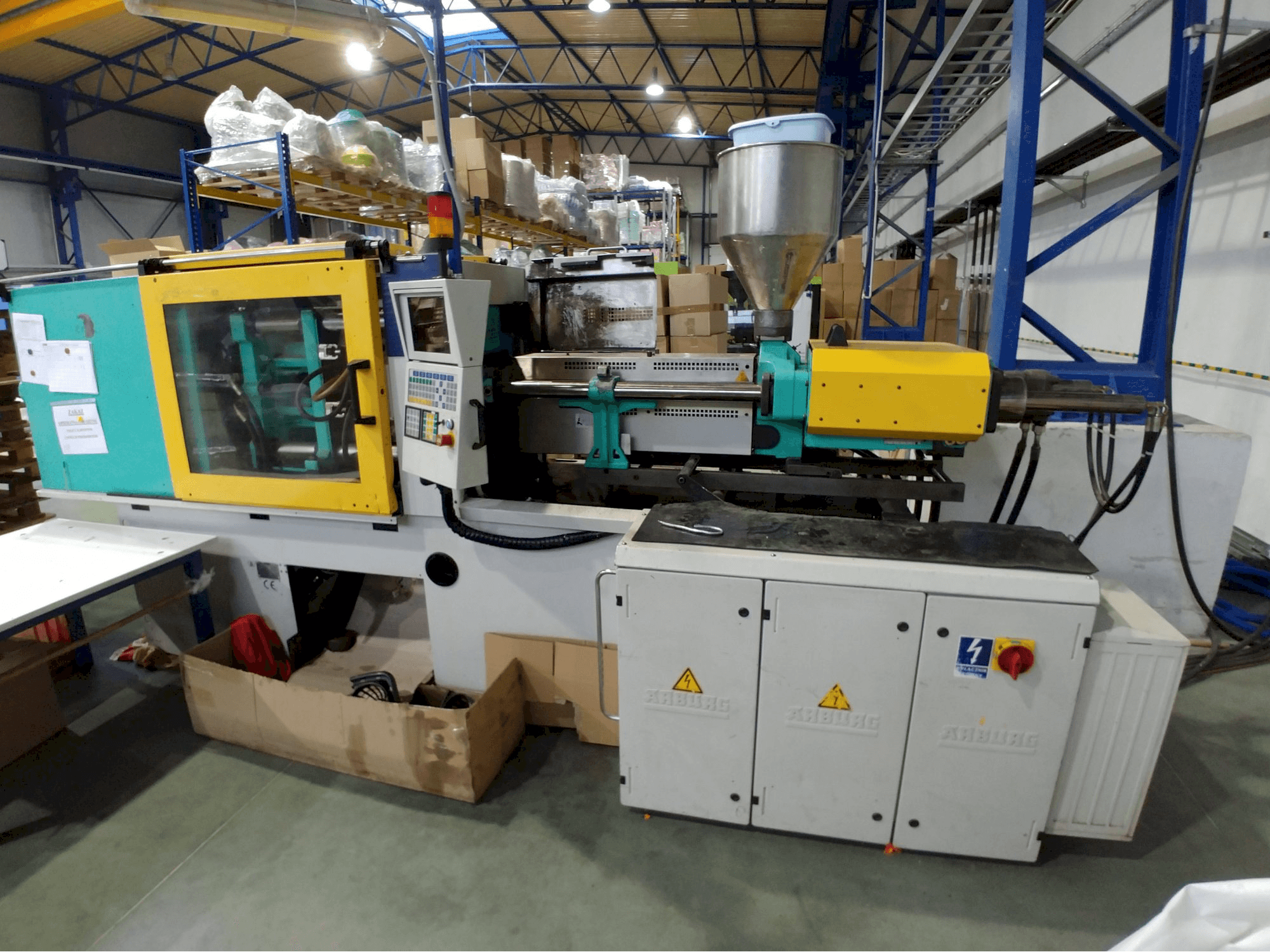 A Arburg 420 C gép elölnézete