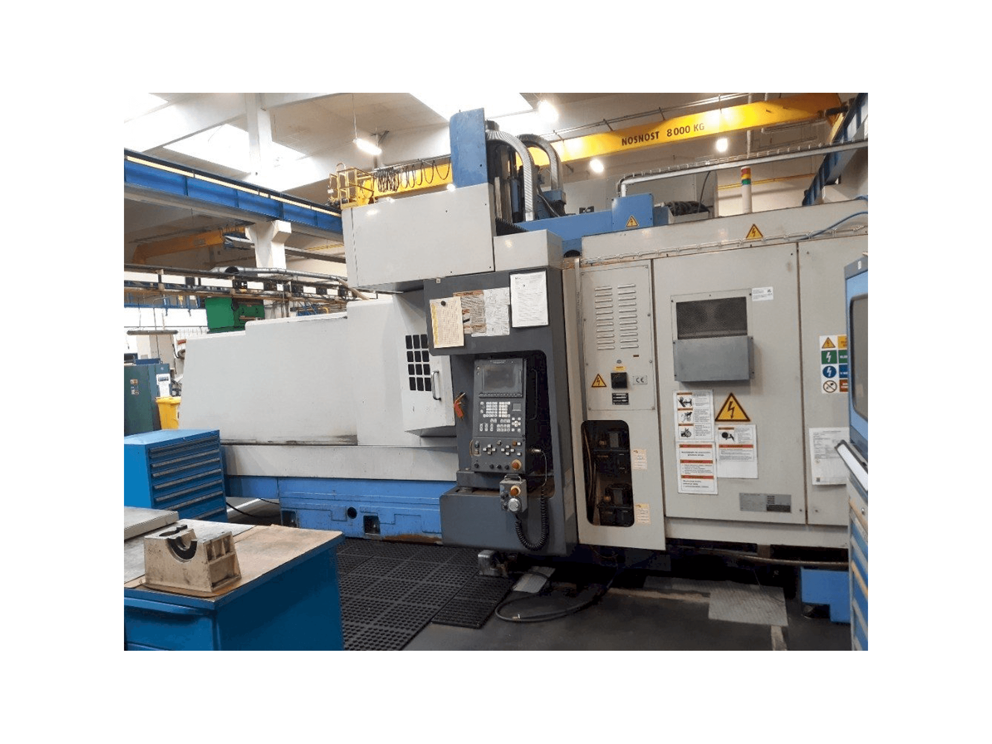 A Mazak FJV 35/80 gép elölnézete