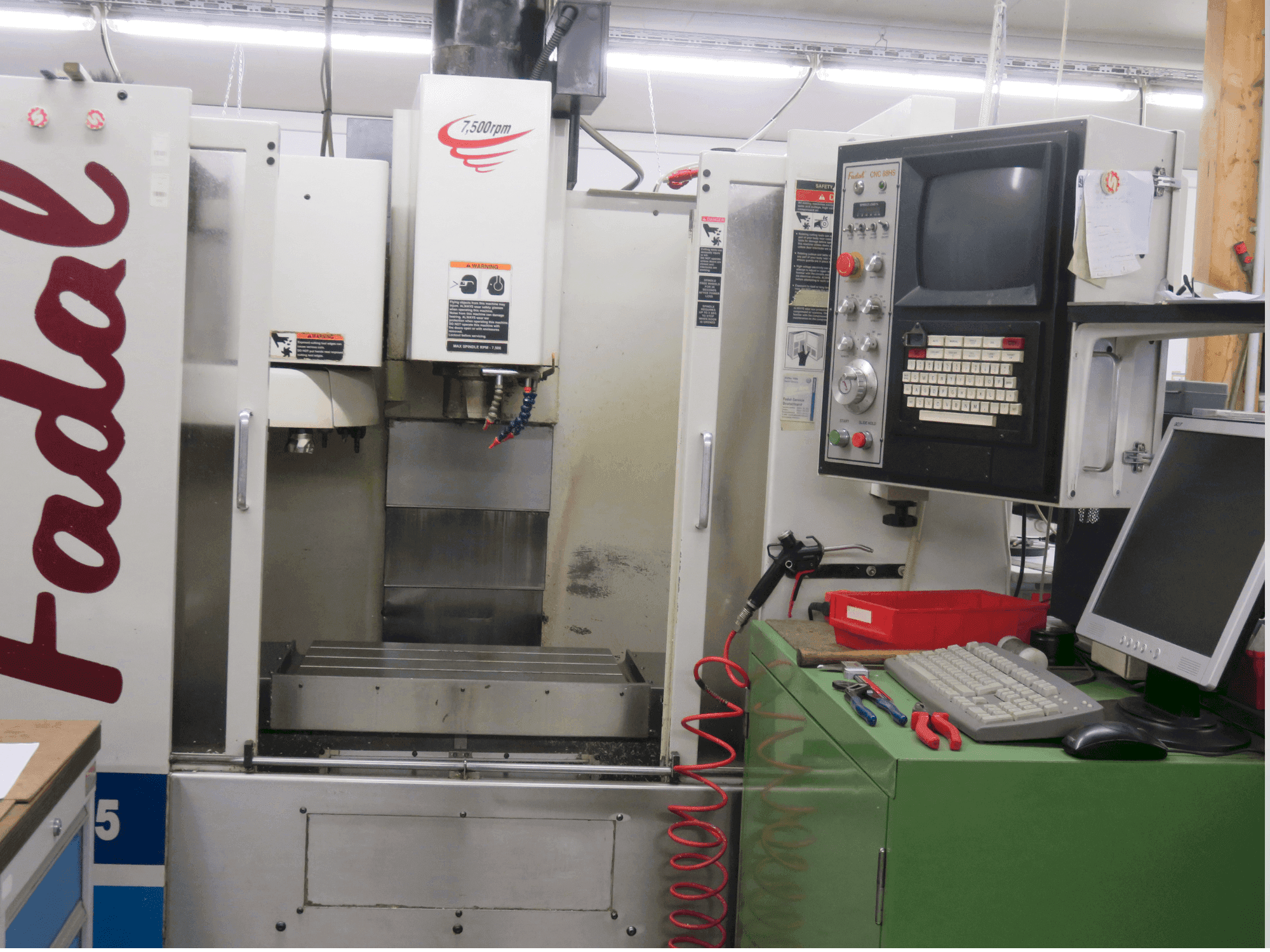 A FADAL VMC 15 gép elölnézete