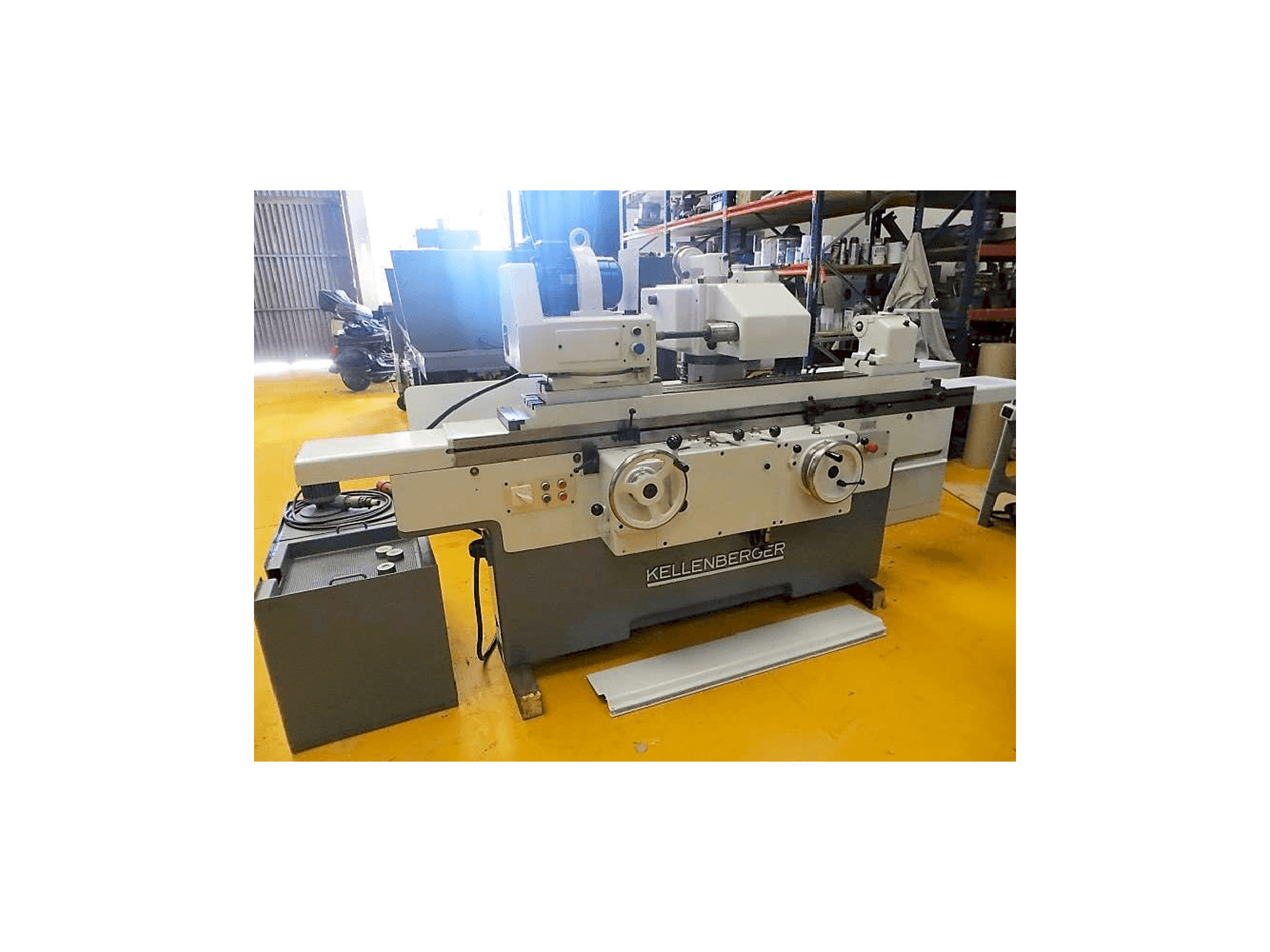 A KELLENBERGER 1000 U gép elölnézete