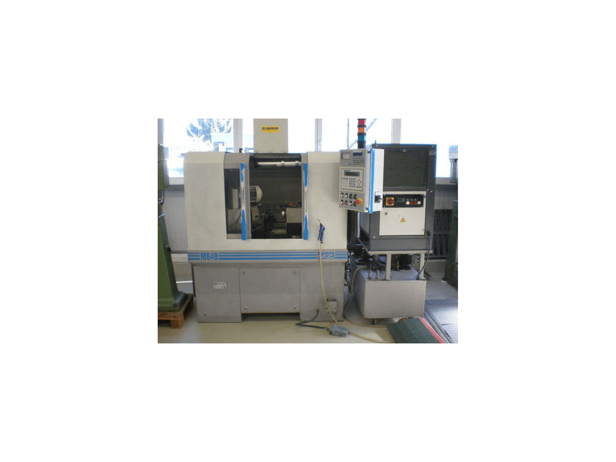 A Monnier & Zahner M640 gép elölnézete