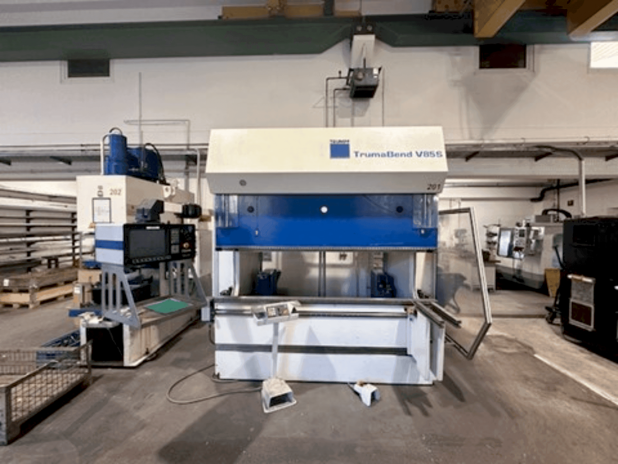 A TRUMPF TrumaBend V85S gép elölnézete