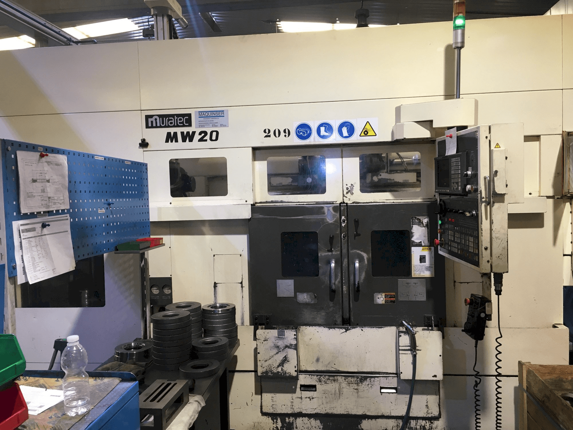 A Muratec MW20 gép elölnézete