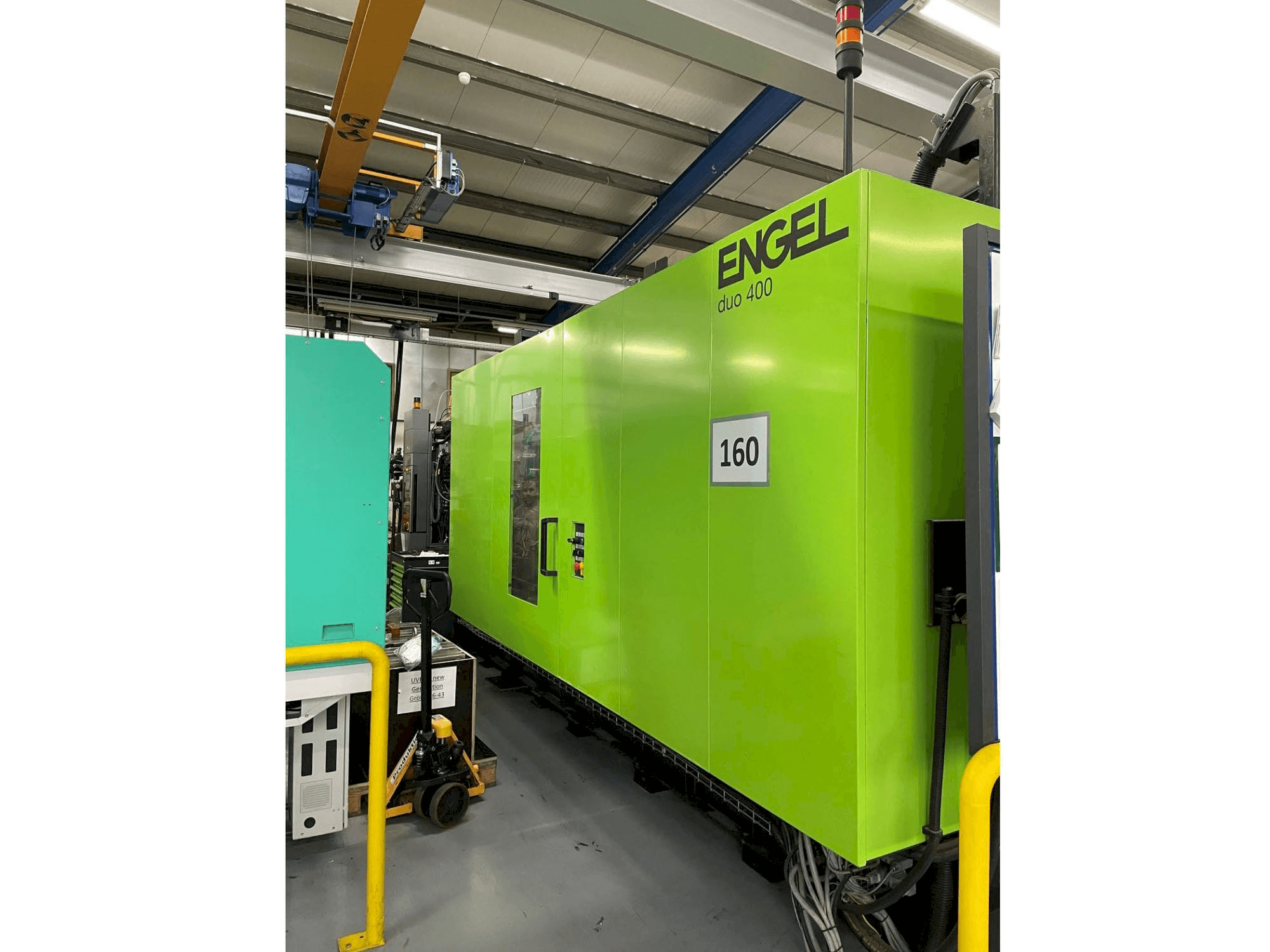 A Engel Duo 1800H/1050M/400 combi M gép elölnézete