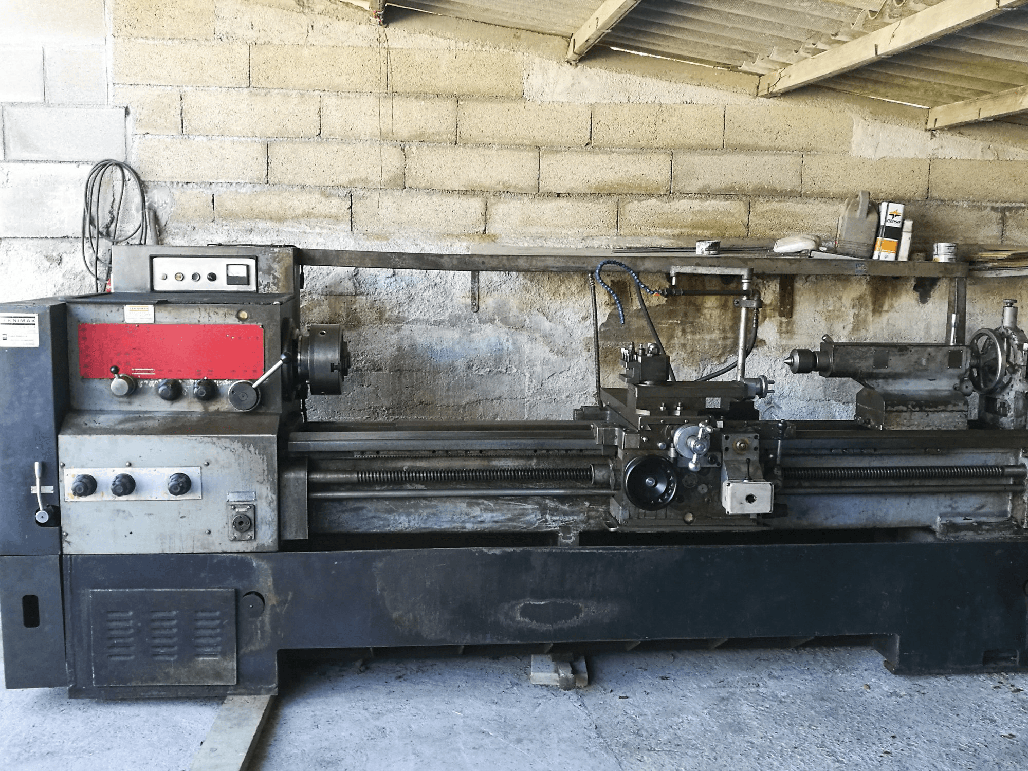 A TEKNIMAK MK 6047 gép elölnézete