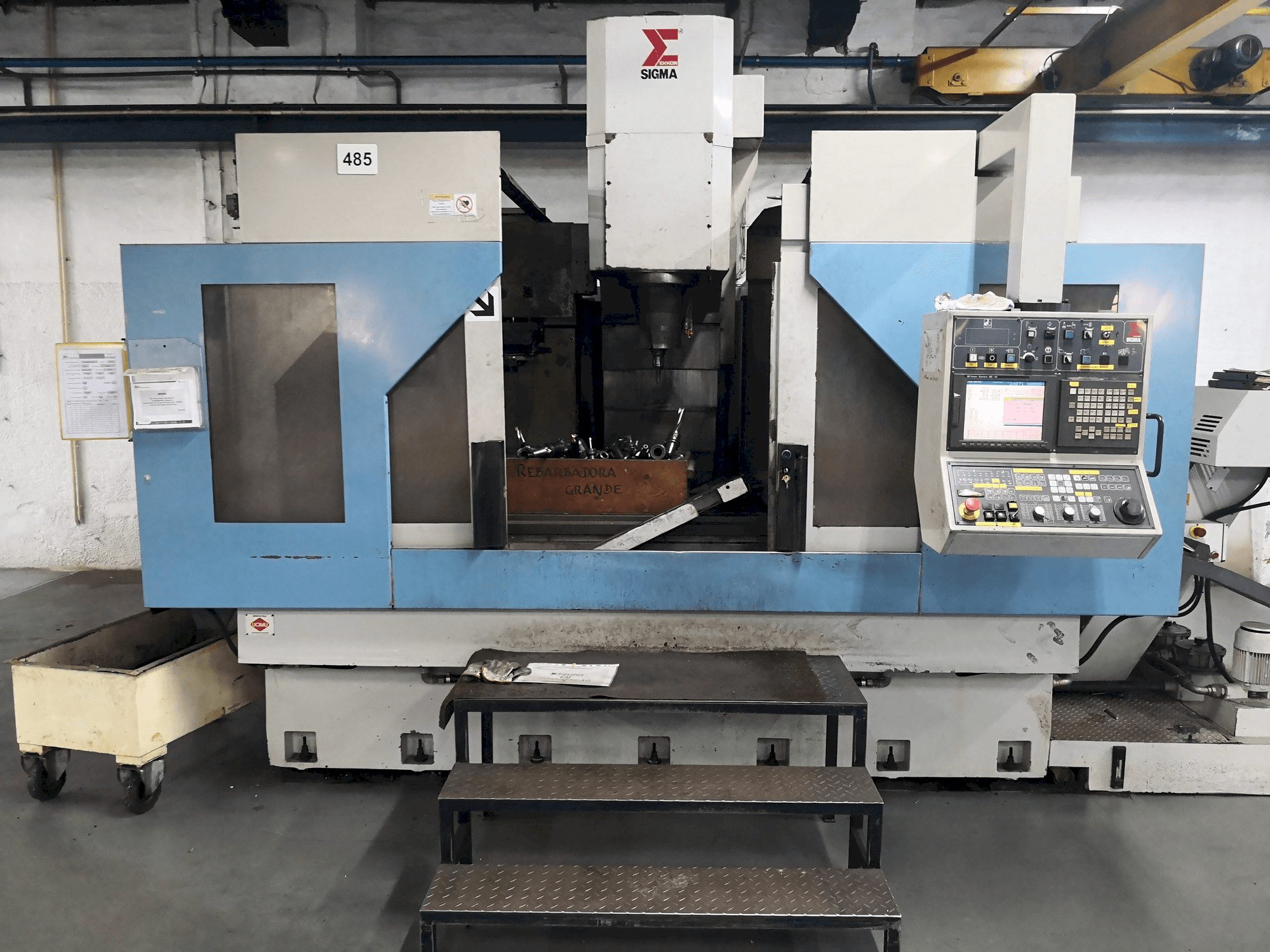 A Sigma Zenit 6 gép elölnézete