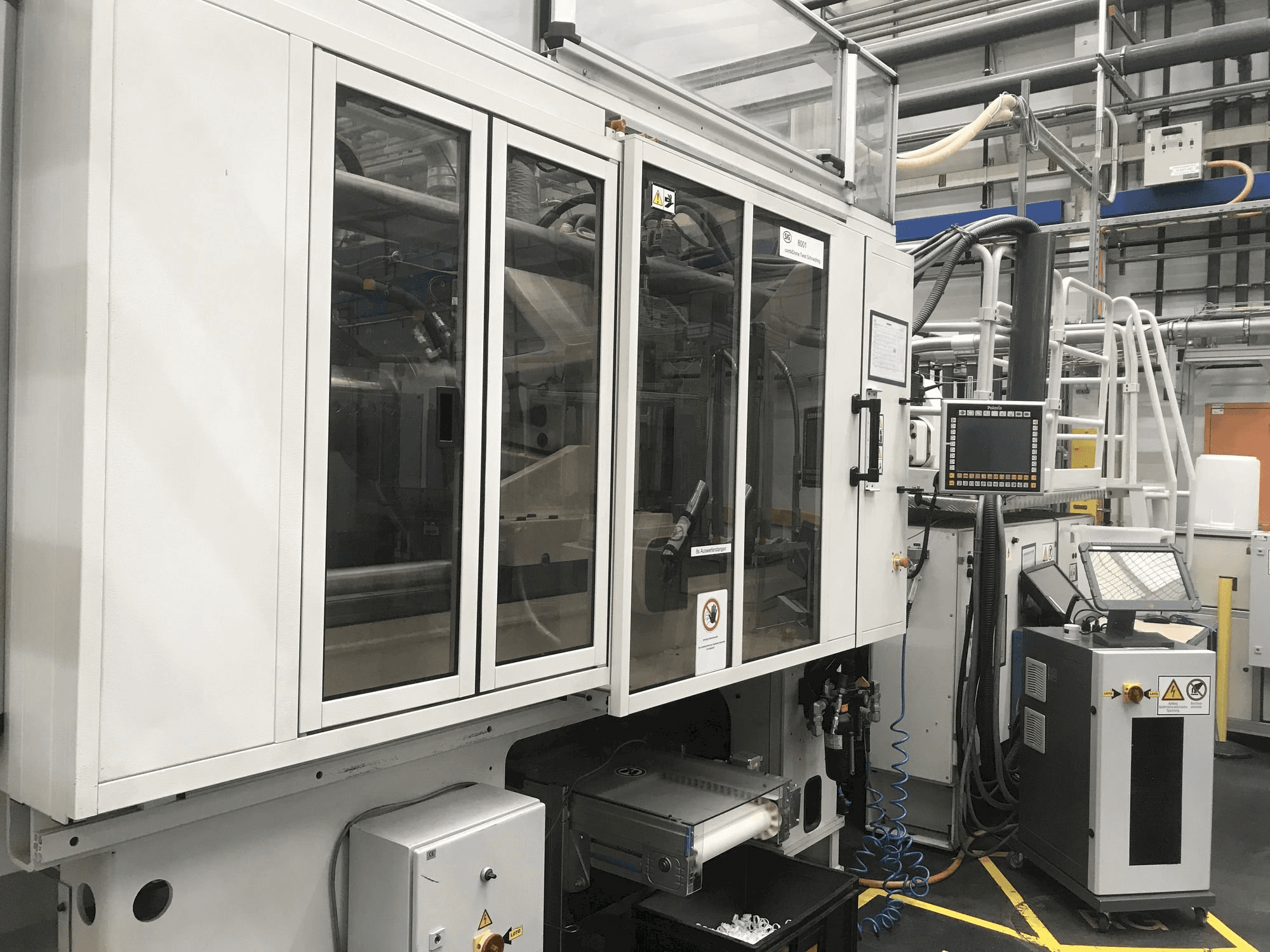 A Husky H300 RS 45/38 gép elölnézete