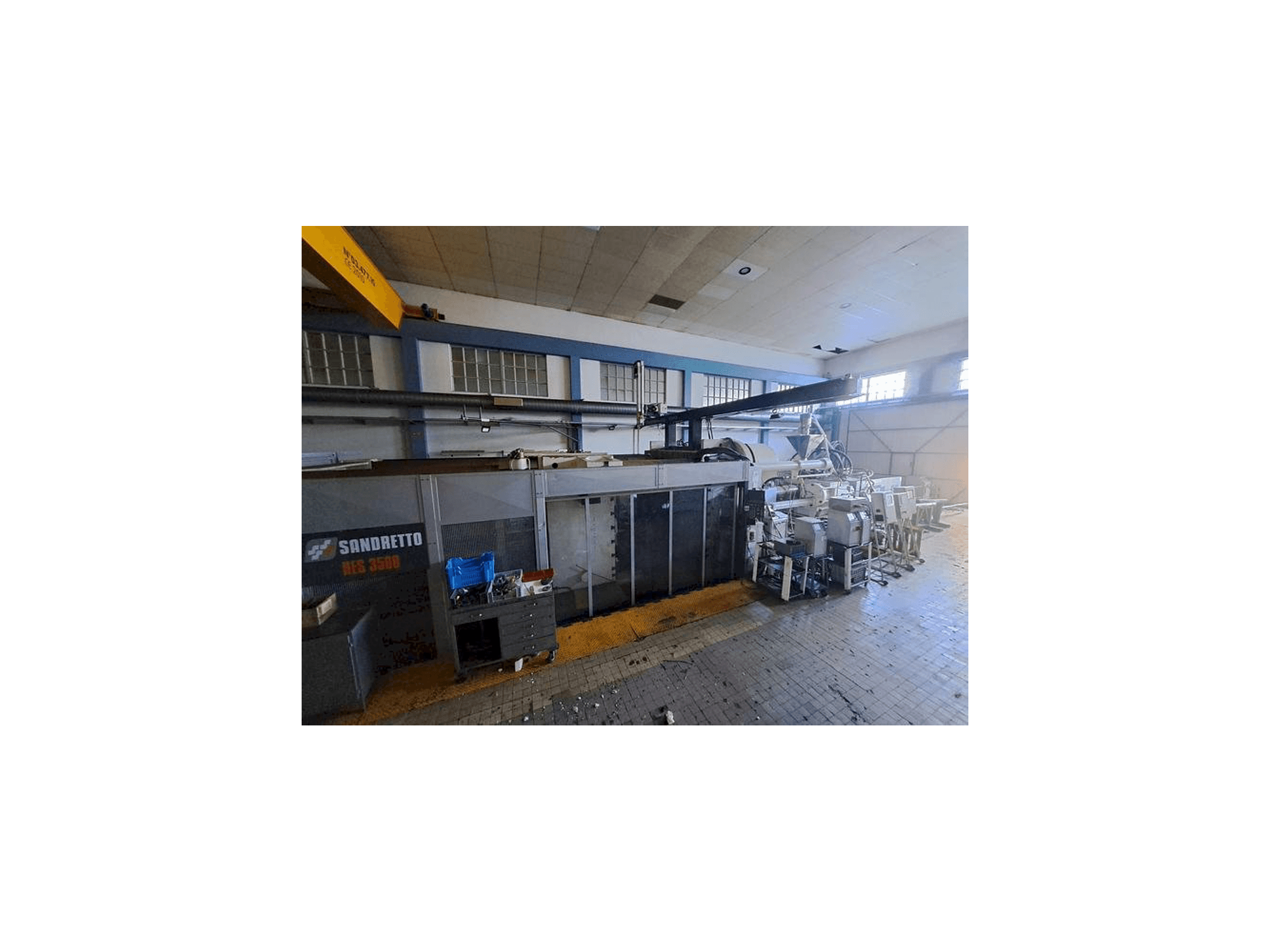 A SANDRETTO HES 3500 gép elölnézete