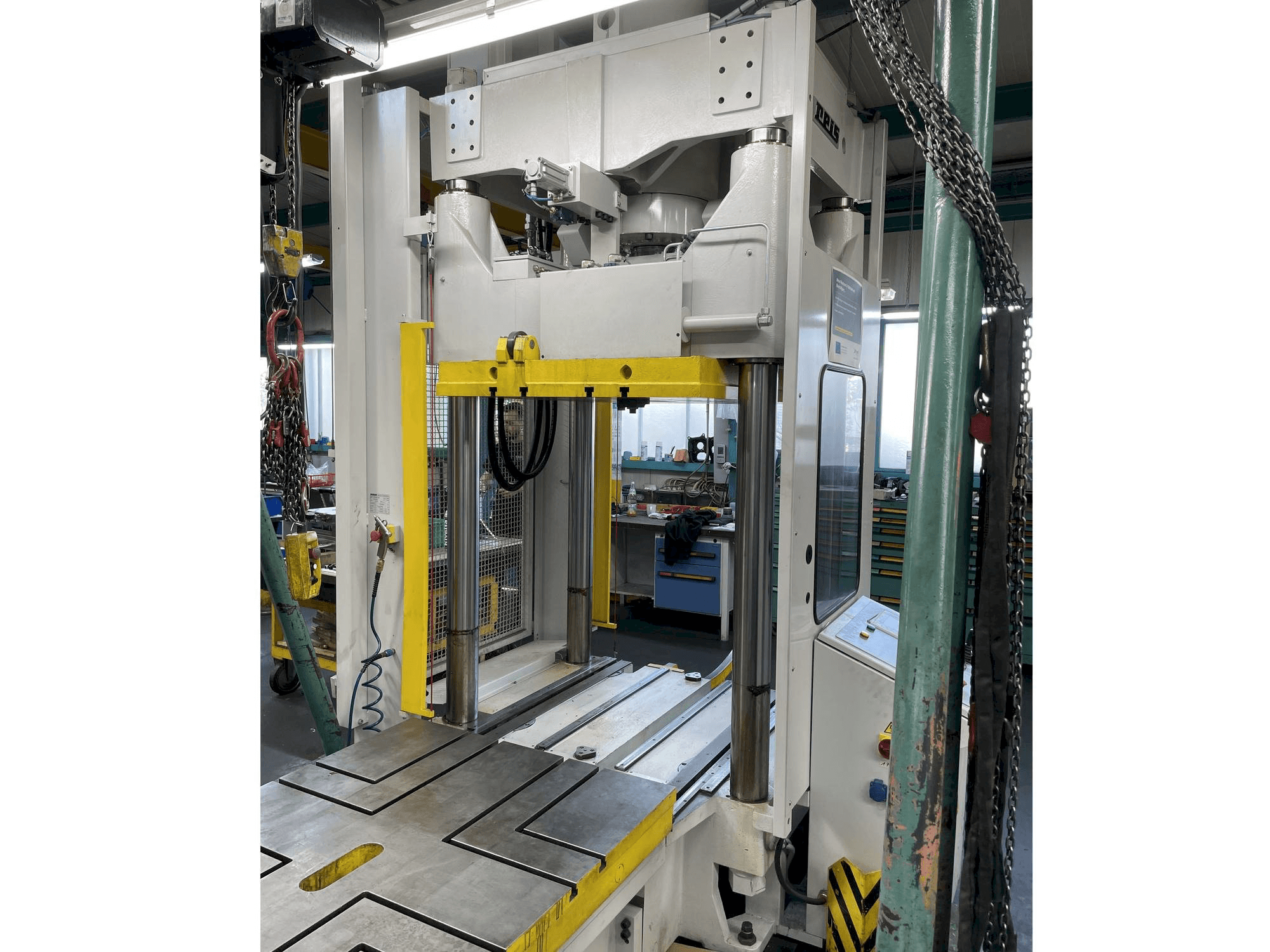 A Reis TUS 100 gép elölnézete