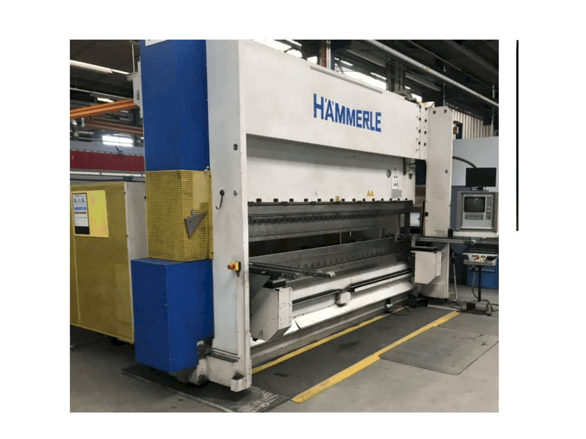 A HAMMERLE BM 200 - 4100 gép elölnézete