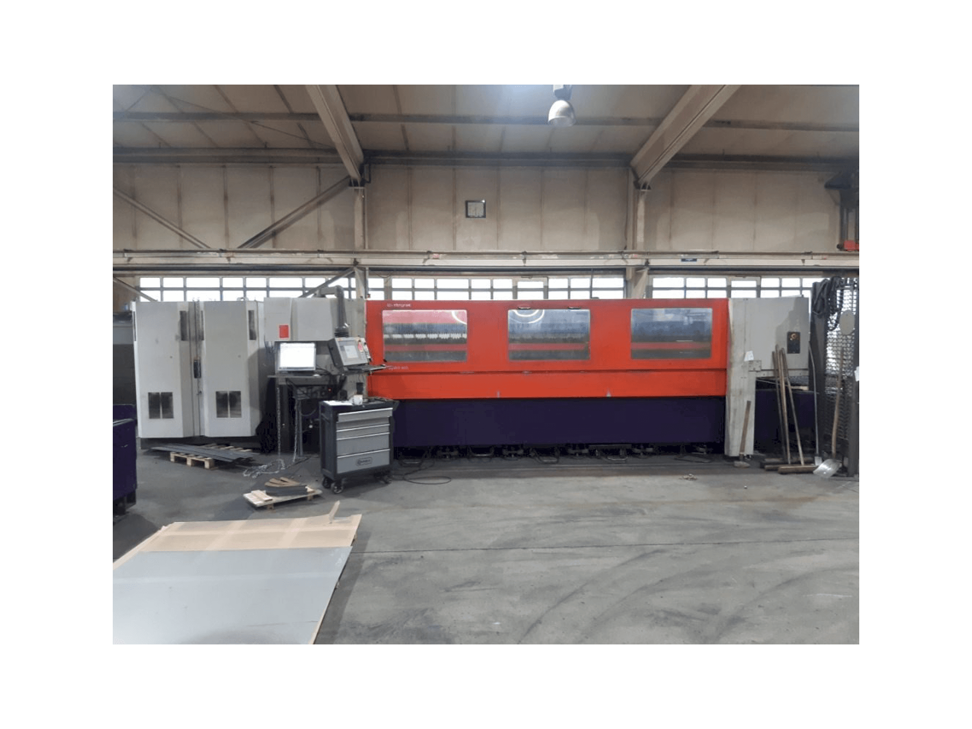 A Bystronic Bystar 4020 gép elölnézete