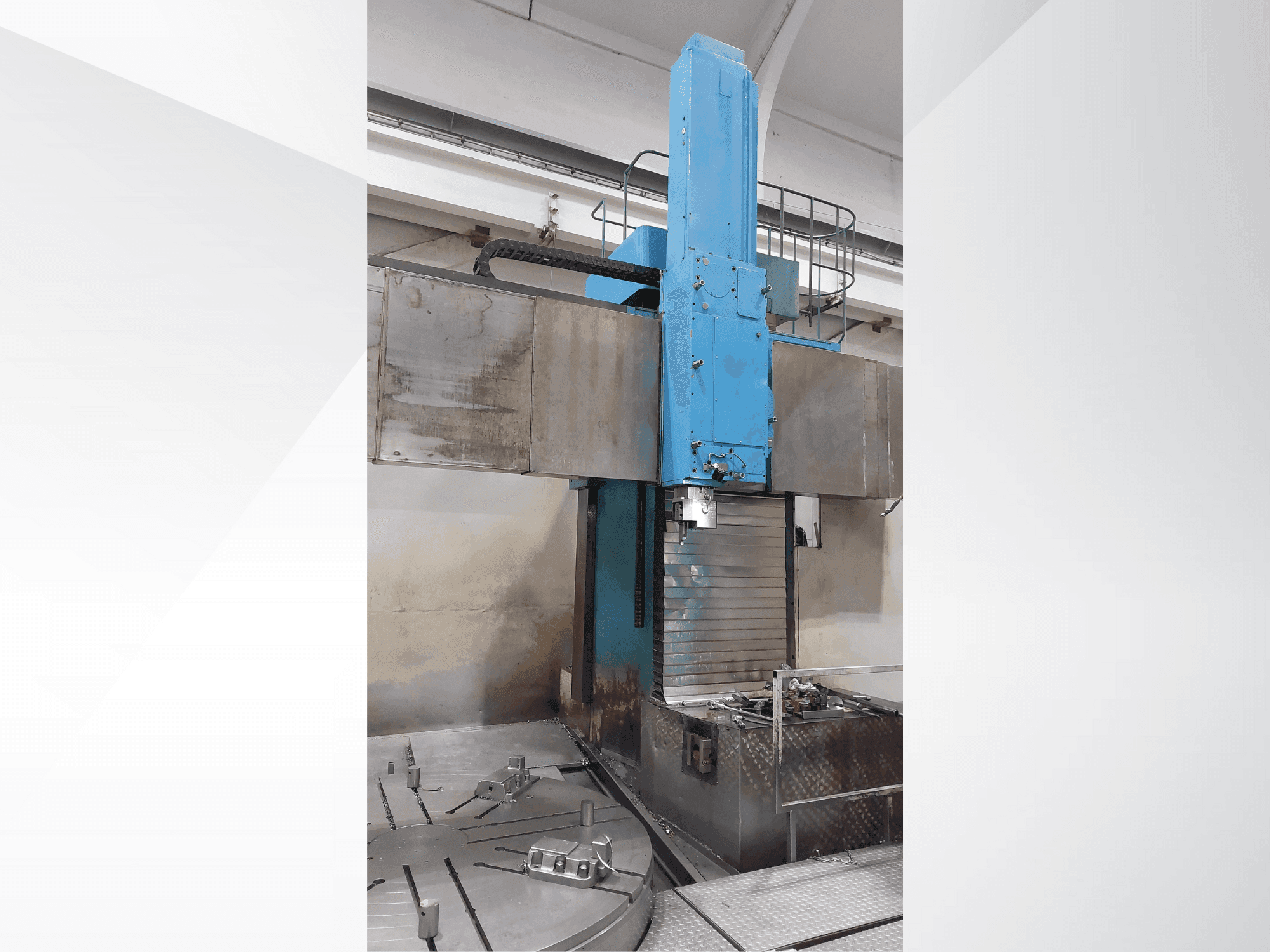 A CKD SKJ 25/50 CNC gép elölnézete