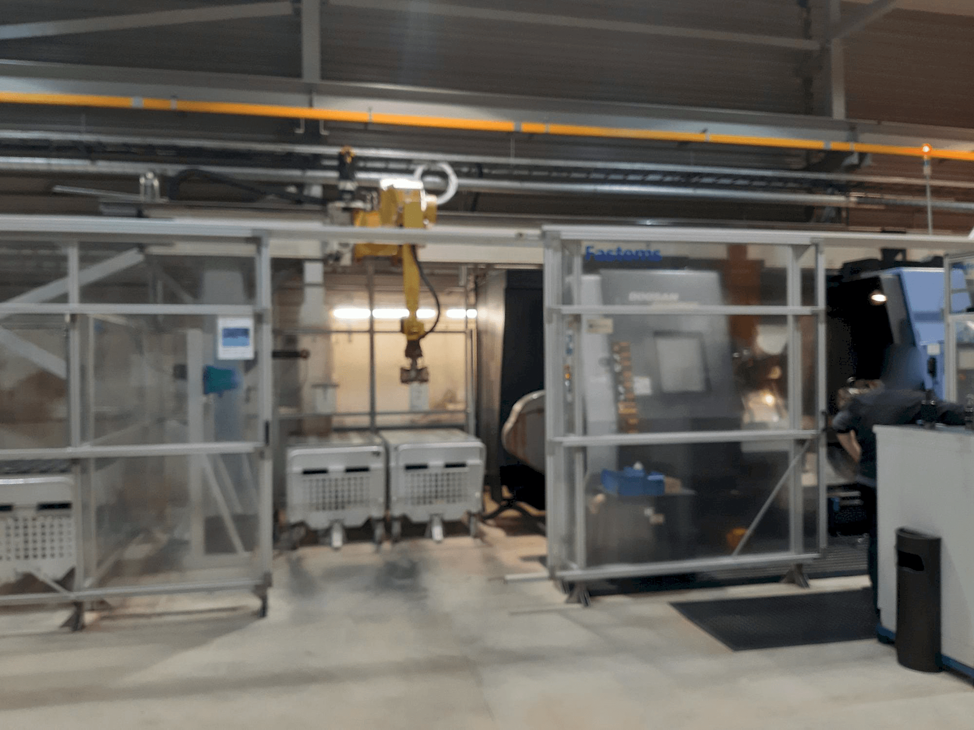 A Fastems RPC-70 with Fanuc M-710iC gép elölnézete