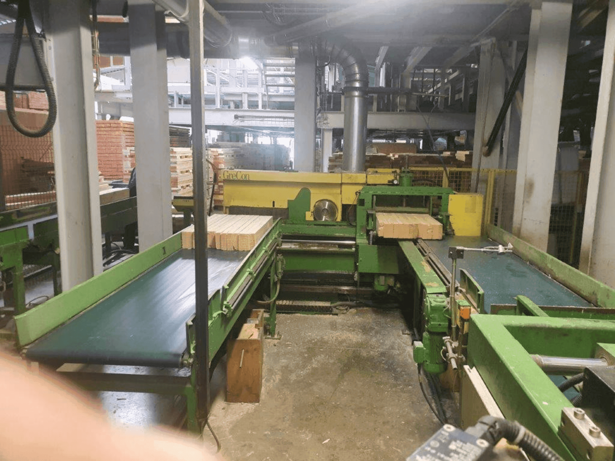 A Grecon Dimter FDL-F 205/600/500 gép elölnézete